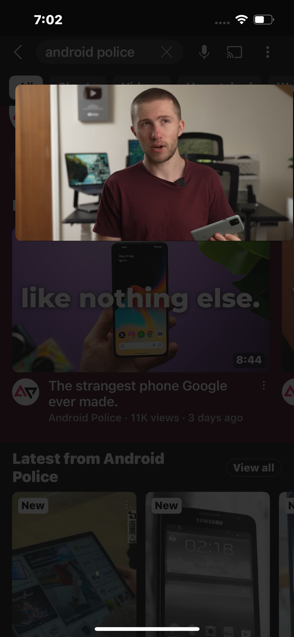 Captura de tela mostrando o aplicativo do YouTube em execução em um iPhone