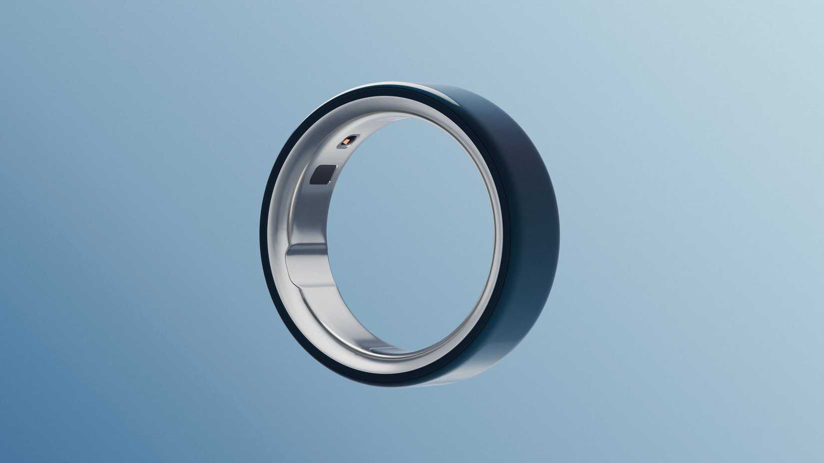 The Oura Ring 4 Ceramic in Midnight