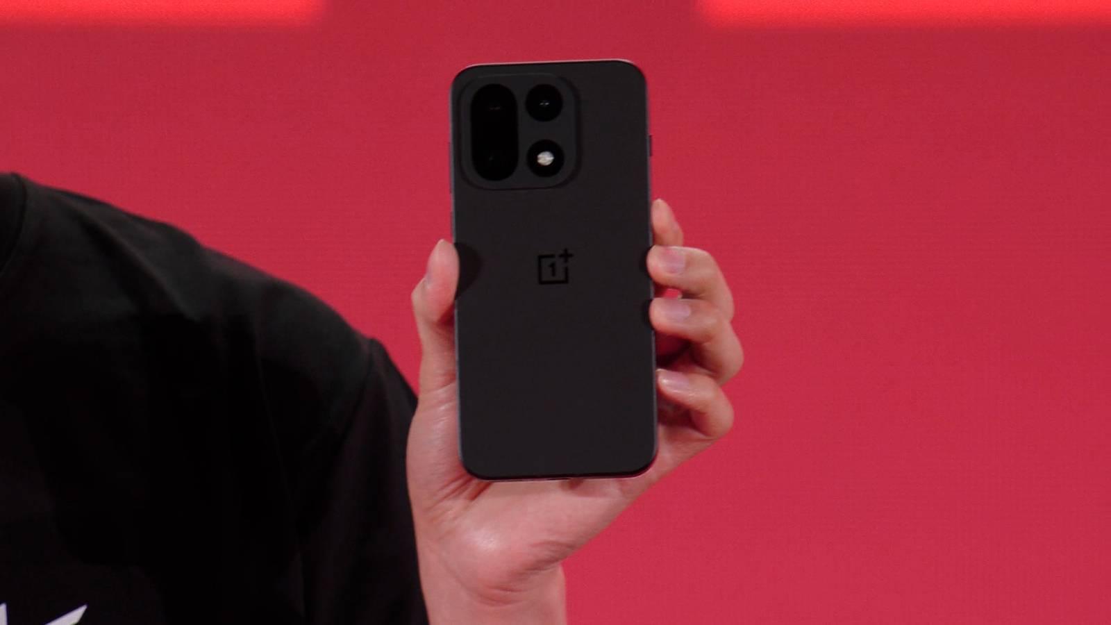 OnePlus confirms bold new design for phones at Qualcomm Summit