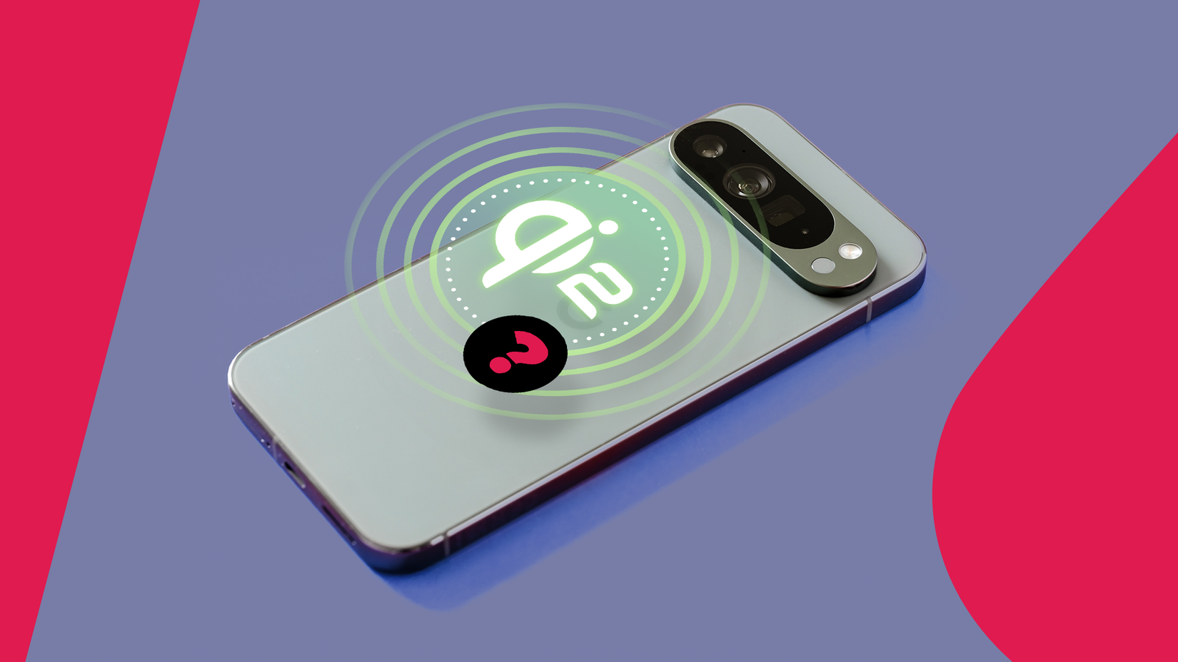 6 أسباب لعدم نجاح Pixel Buds 2a في تحقيق النجاح بالنسبة لي 4 Google Pixel مع رمز الشحن اللاسلكي Qi2 باللون الأخضر المتوهج وأيقونة علامة الاستفهام فوقه.