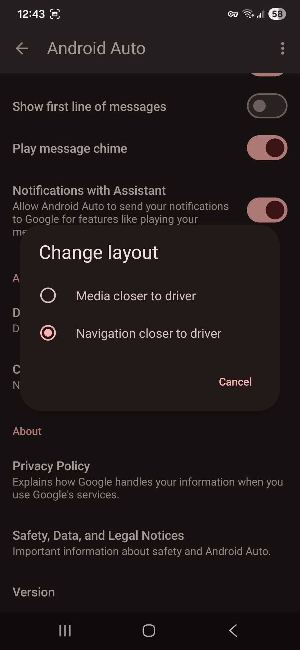 كيفية تغيير عرض Android Auto الخاص بك 7 نافذة منبثقة تعرض خيارات تغيير التخطيط في تطبيق Android Auto