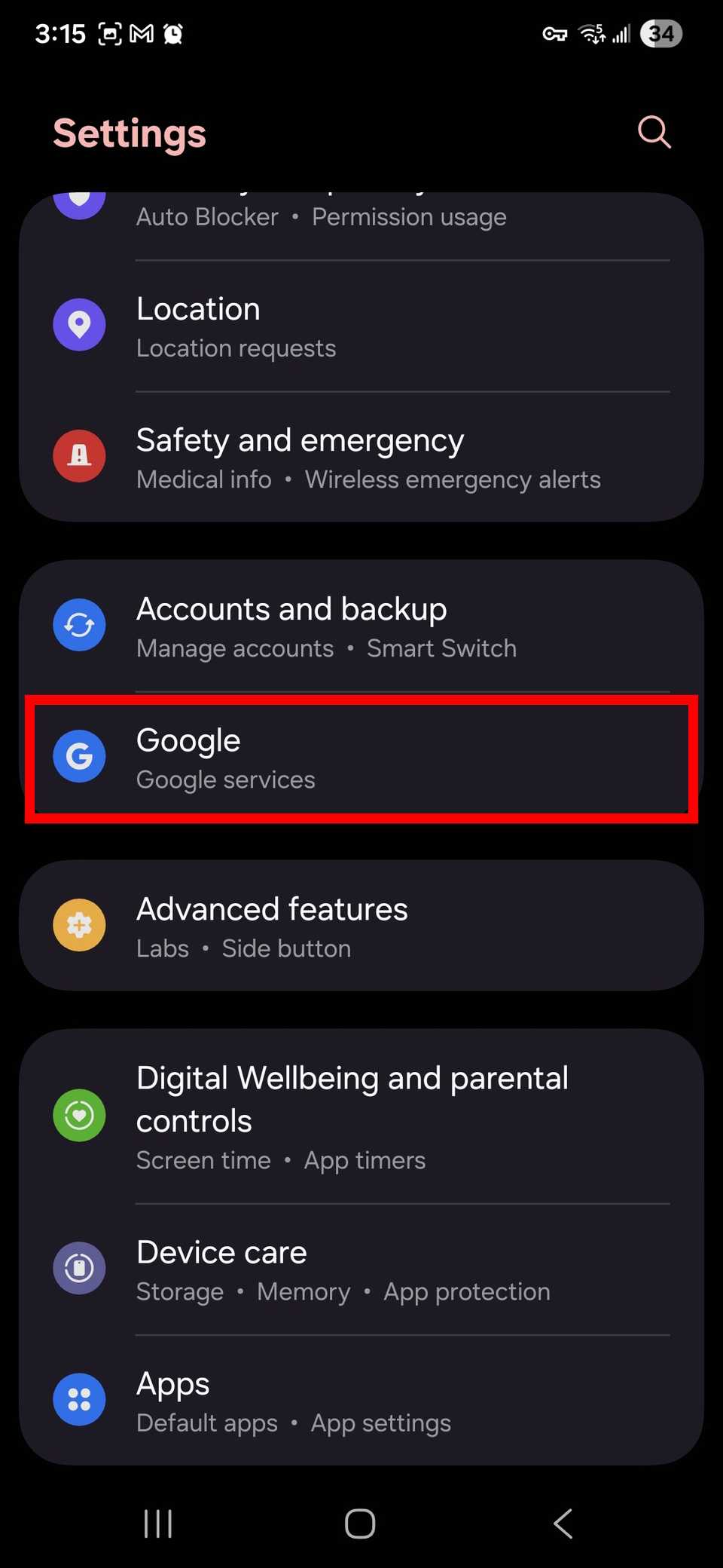 مخطط مستطيل أحمر يسلط الضوء على Google في إعدادات Android