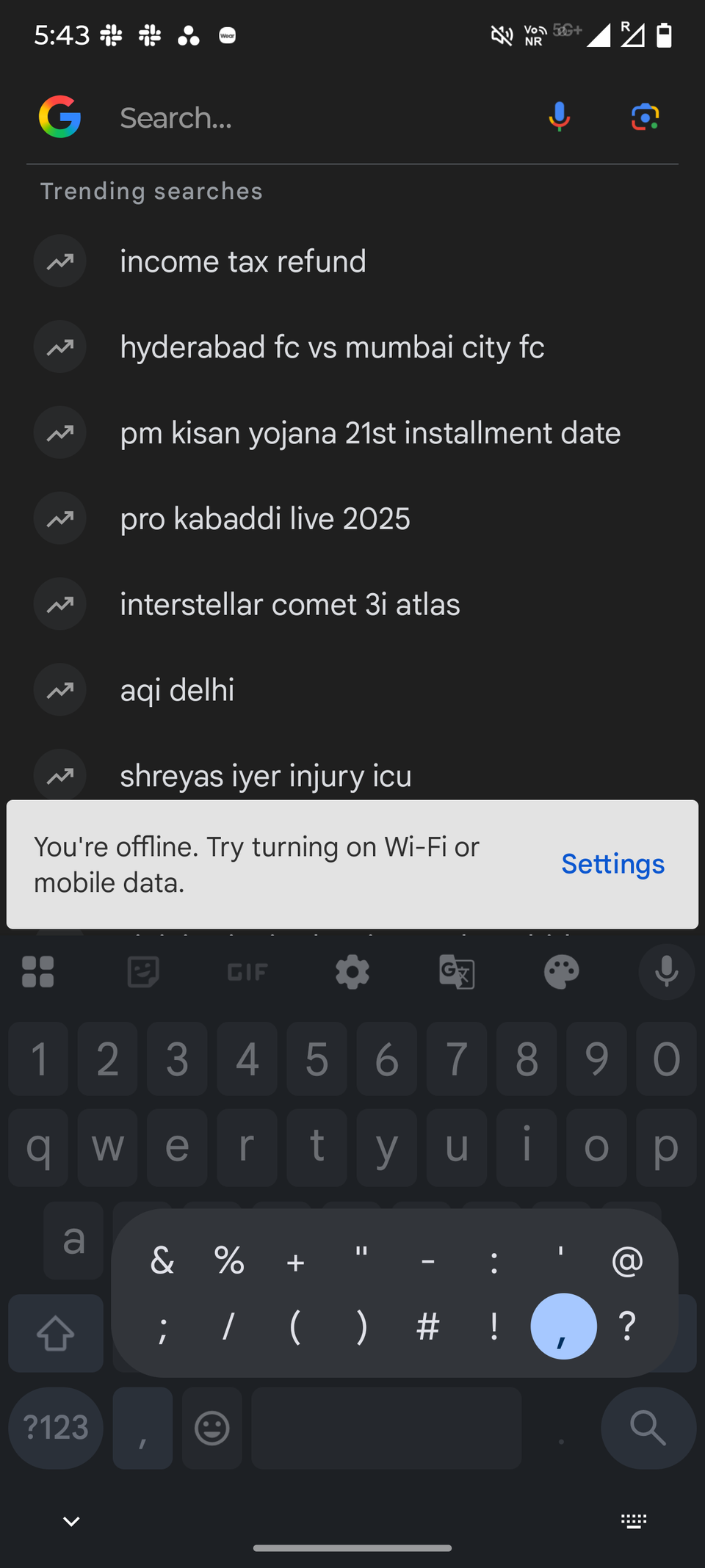Captura de tela mostrando atalhos de símbolos no aplicativo Gboard