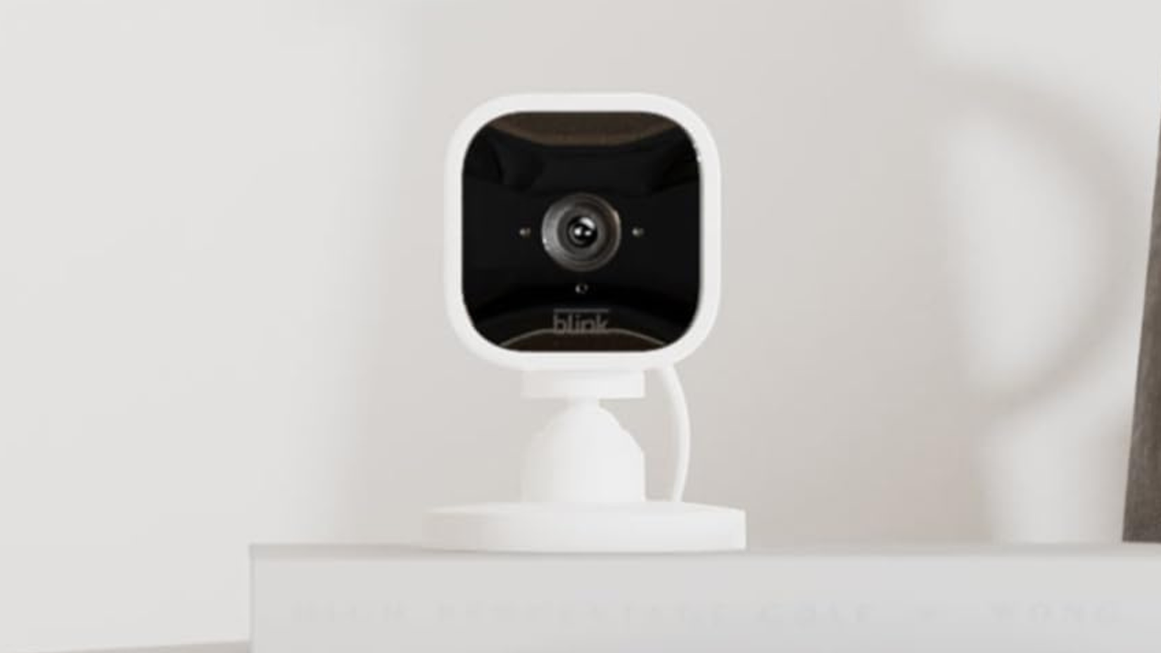 لا يمكنك أن تخطئ في استخدام كاميرا Blink الأمنية هذه التي يبلغ سعرها 10 دولارات فقط في الوقت الحالي لا يمكنك أن تخطئ في استخدام كاميرا Blink الأمنية هذه التي يبلغ سعرها 10 دولارات فقط في الوقت الحالي