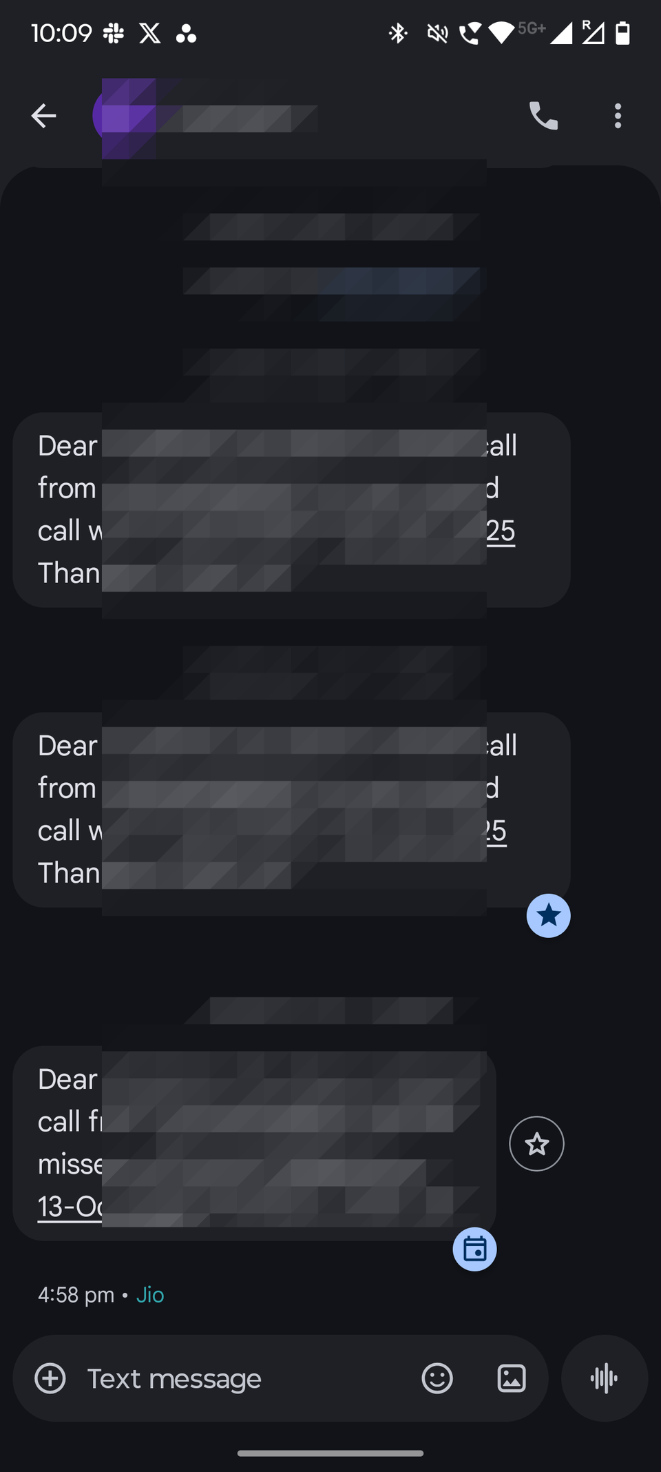 5 ميزات لرسائل Google تم الاستخفاف بها والتي توفر وقتك 2 لقطة شاشة تعرض الرسائل المميزة بنجمة في تطبيق رسائل Google