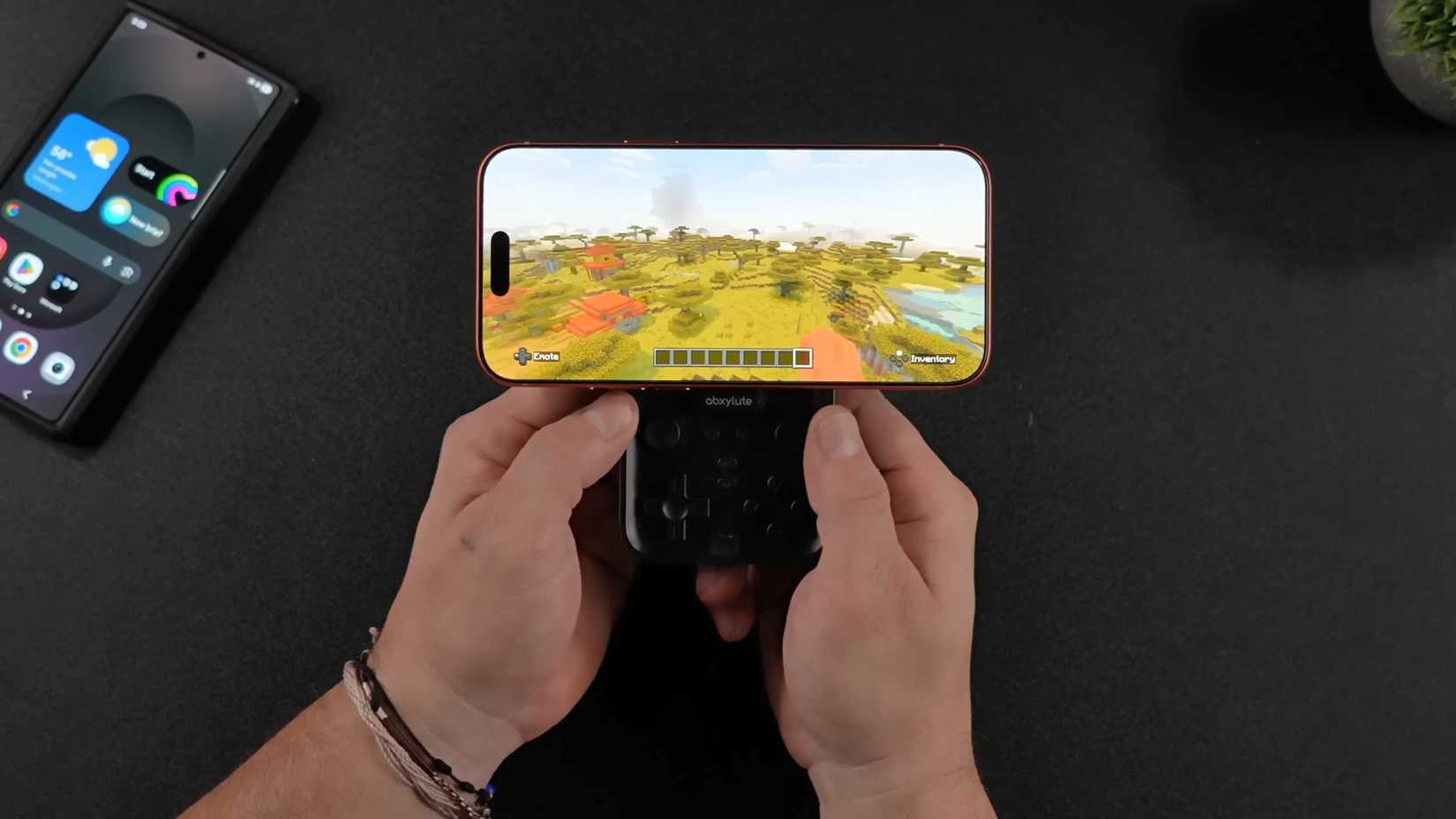 Controlador M4 Snap On da Abxylute em um showcase no YouTube.