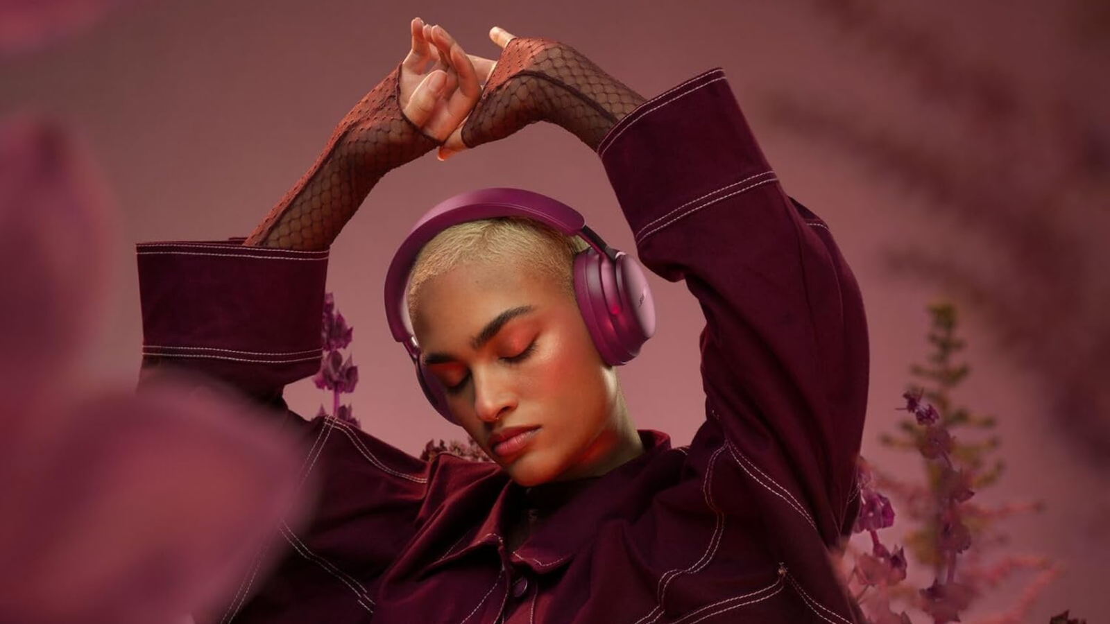 Noise Cancelling Headphones: Block Out Holiday Chaos & Find Your Peace Noise Cancelling Headphones: Block Out Holiday Chaos & Find Your Peace