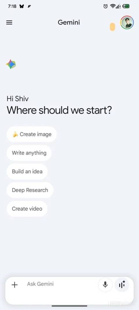 Uno screenshot che mostra il design della barra dei messaggi in fase di sviluppo di Google Gemini