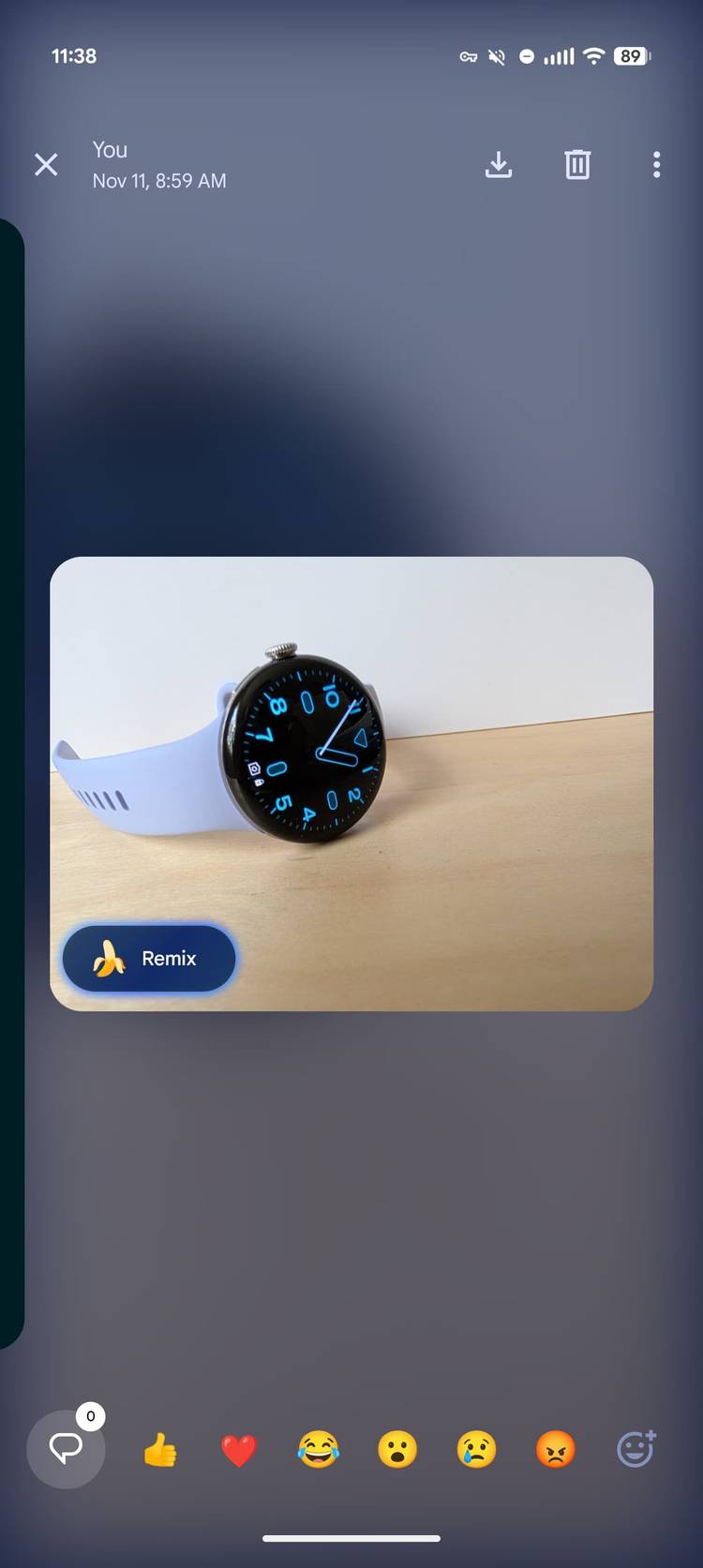 Uma captura de tela destacando a nova IU de visualização de imagens do Mensagens do Google.