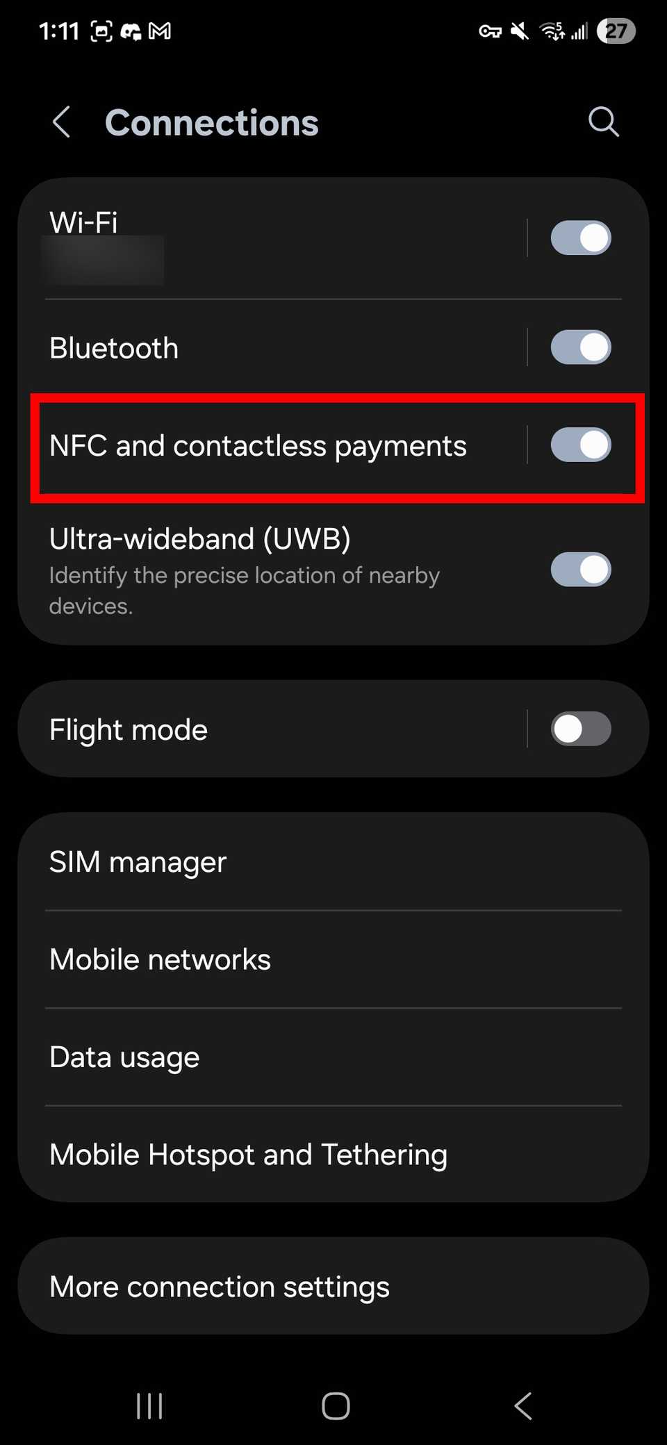 Contorno del rettangolo rosso che evidenzia i pagamenti NFC e contactless nelle Impostazioni di connessione