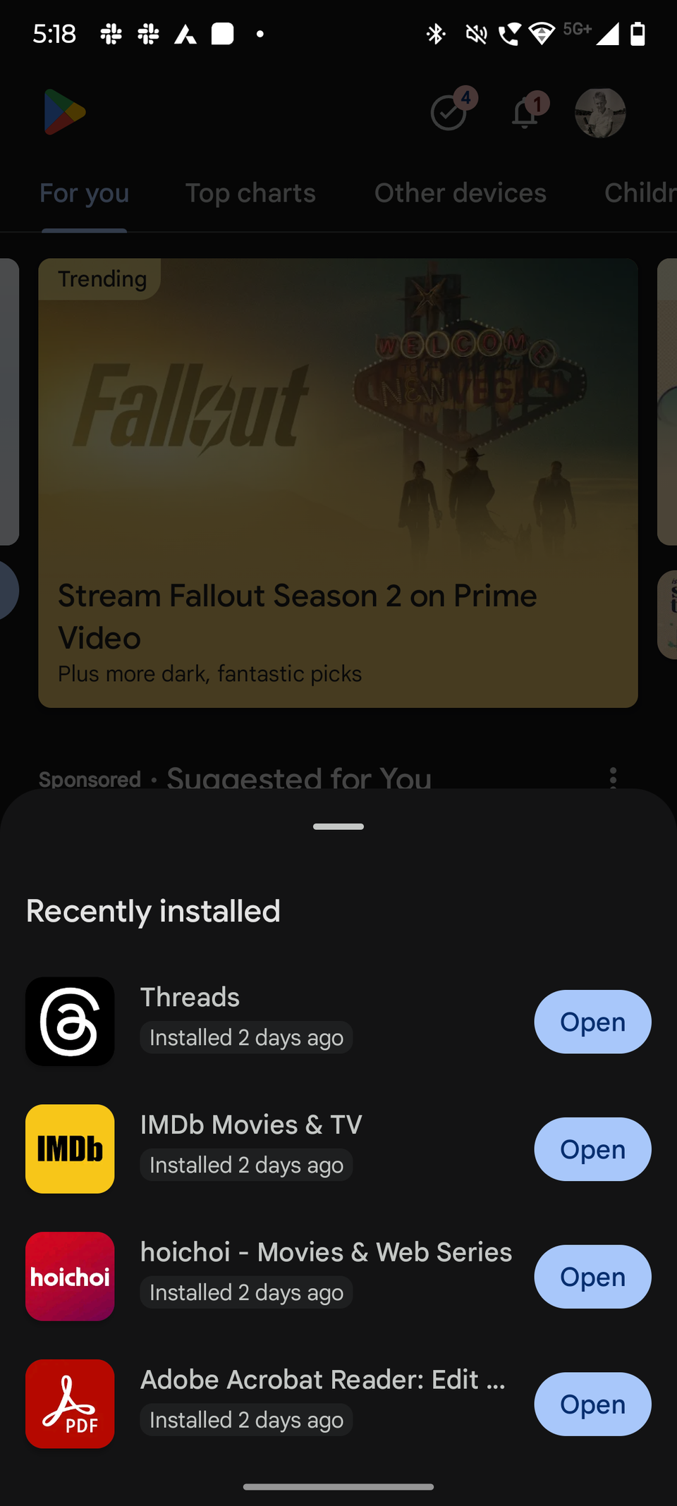 Screenshot che mostra Gestione download su Google Play Store