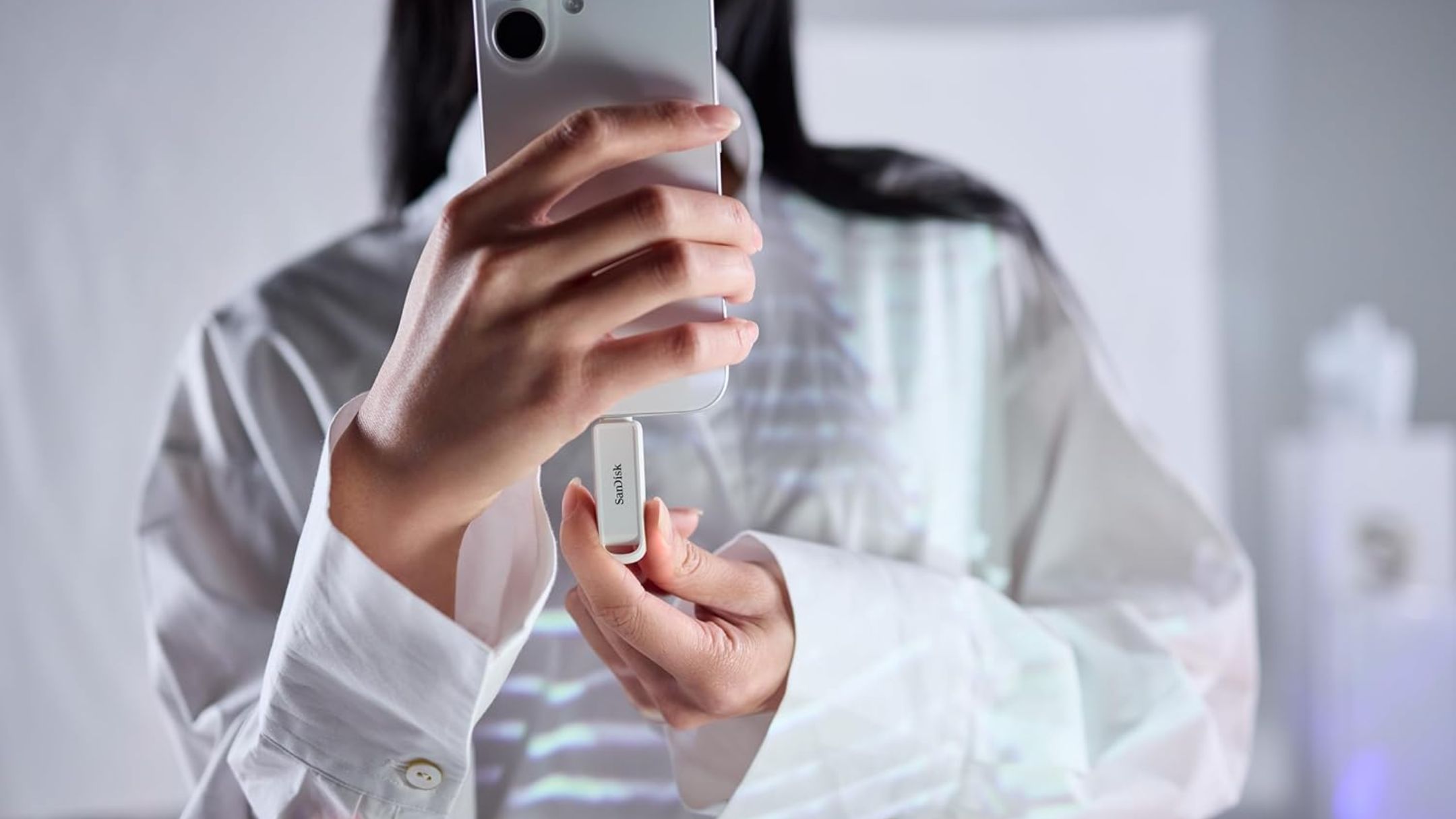 This is the easiest way to add 1TB of storage to your phone or tablet