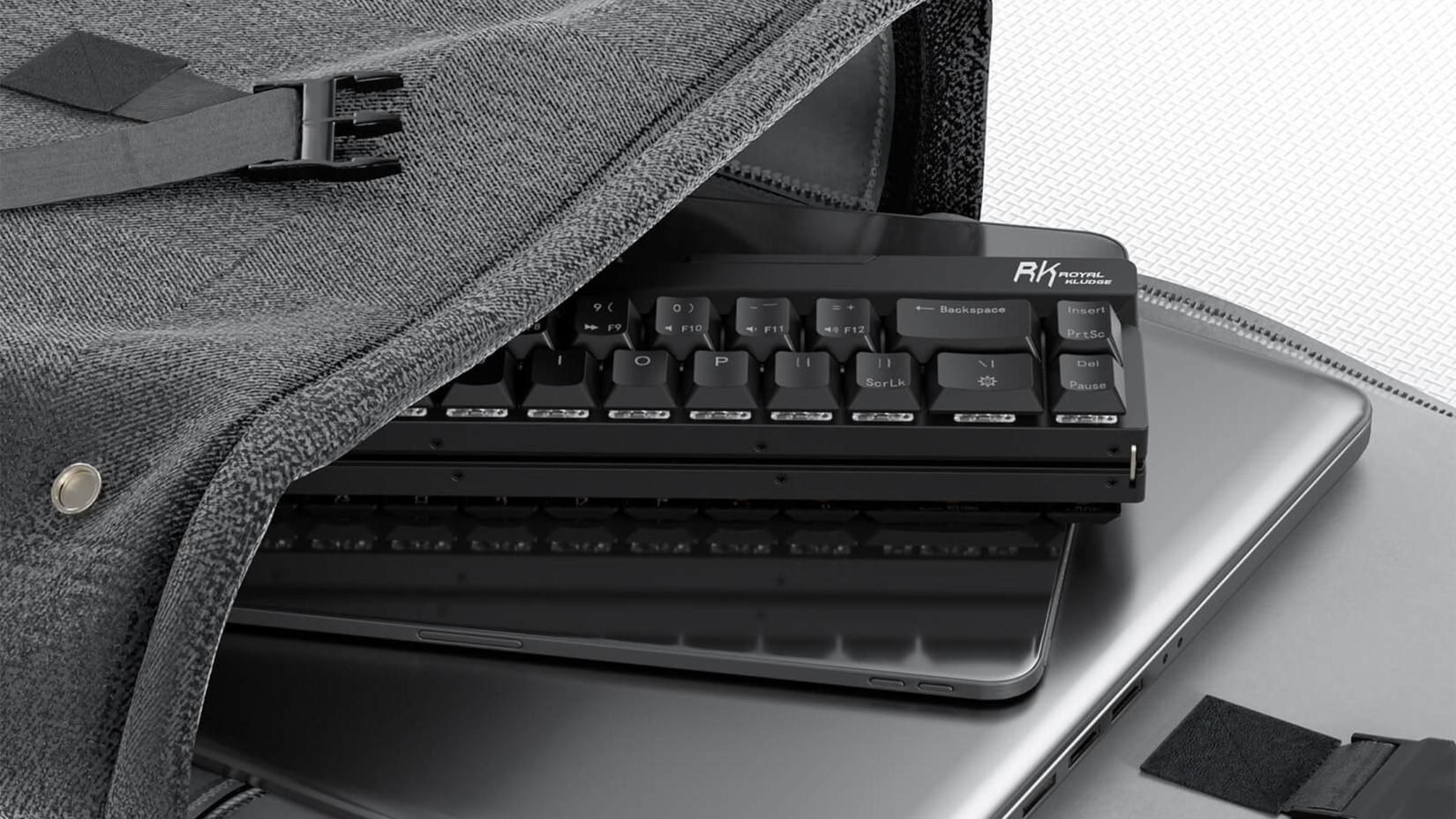 Tastiera meccanica a basso profilo pieghevole RK ROYAL KLUDGE F68 al 60% in borsa