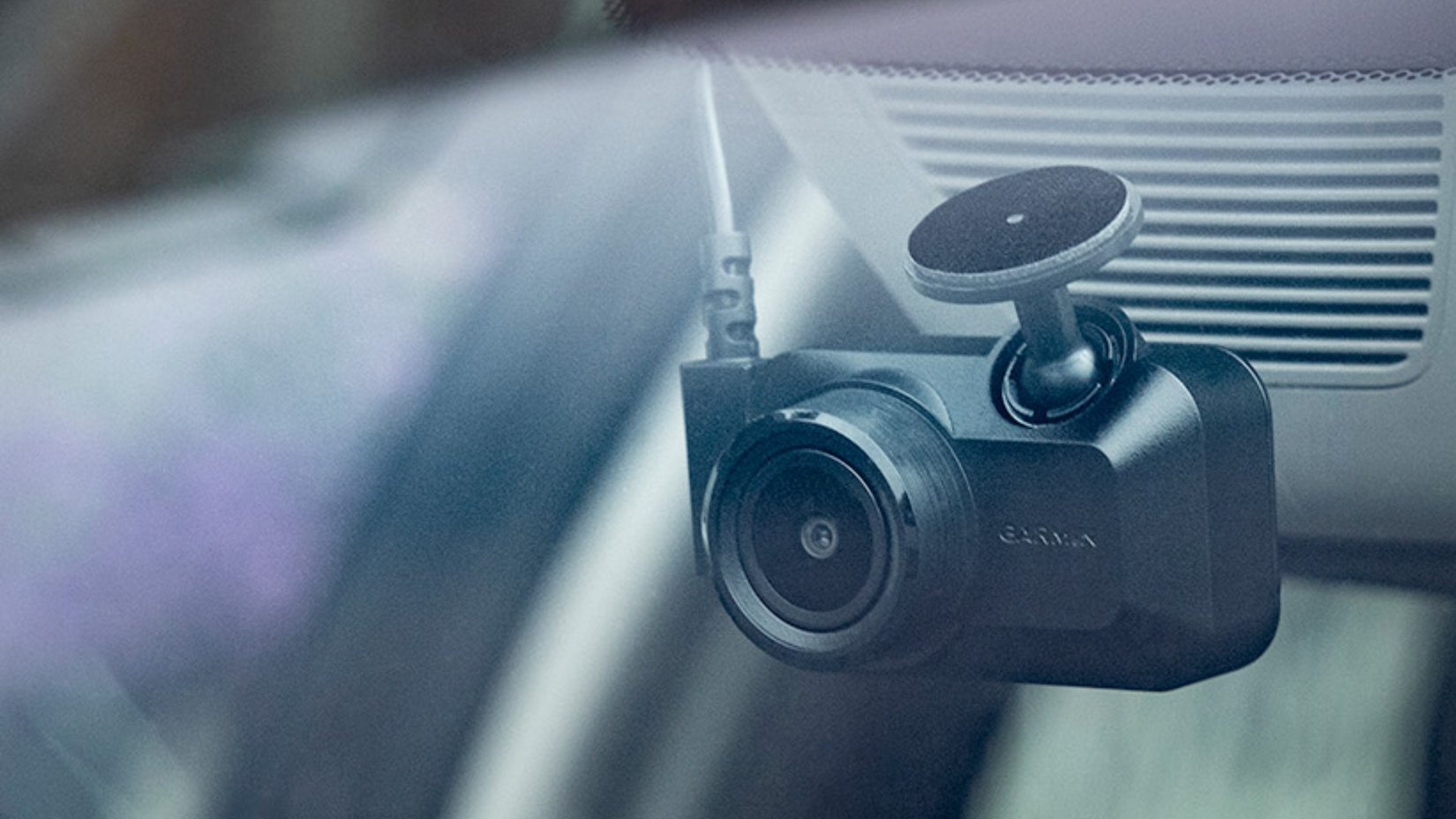 Garmin Dash Cam Mini 3 sul parabrezza
