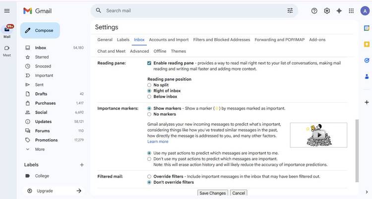 Screenshot showing the Reeading pane settings in Gmail
