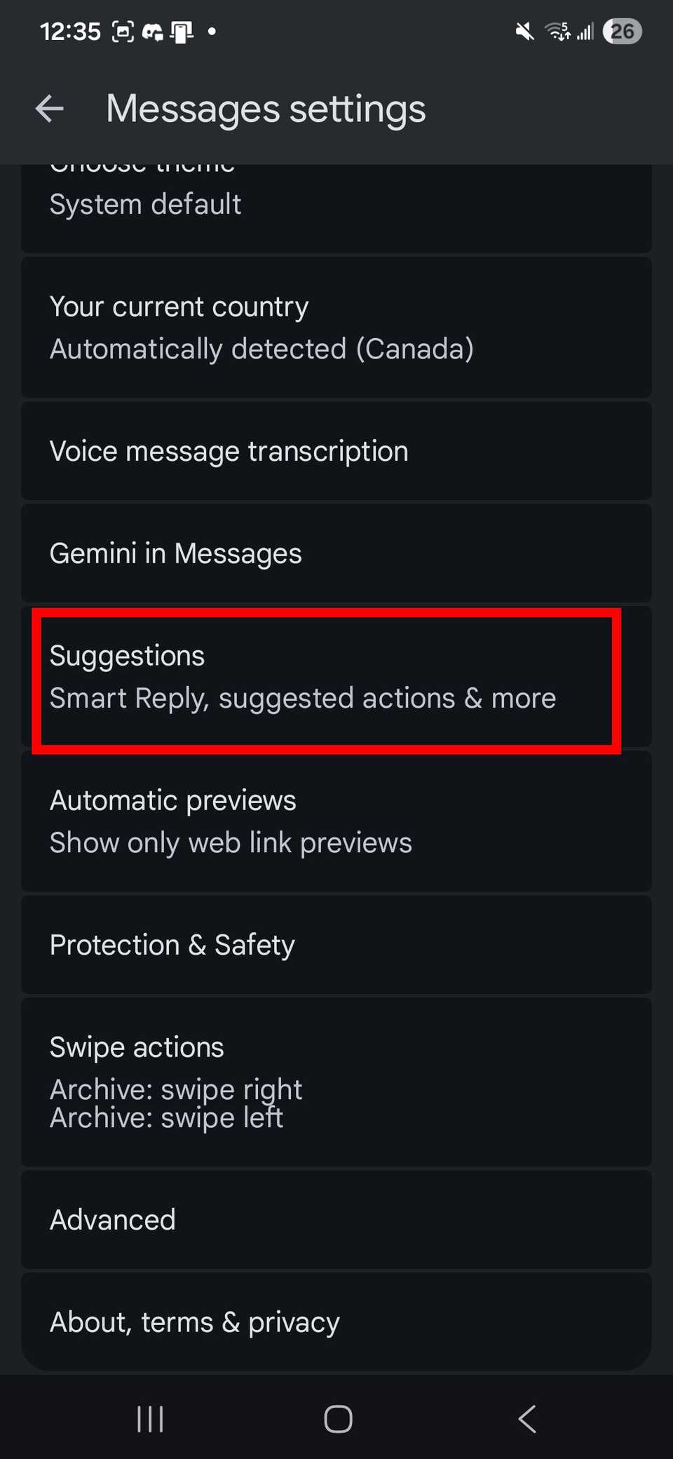 Contorno del rettangolo rosso che evidenzia i Suggerimenti nelle impostazioni di Google Messaggi