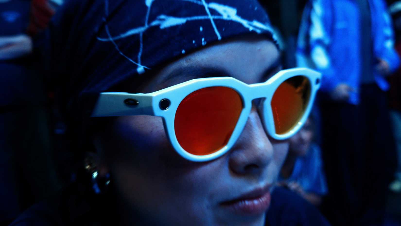 Uma imagem promocional do comercial do Super Bowl de Meta Oakley