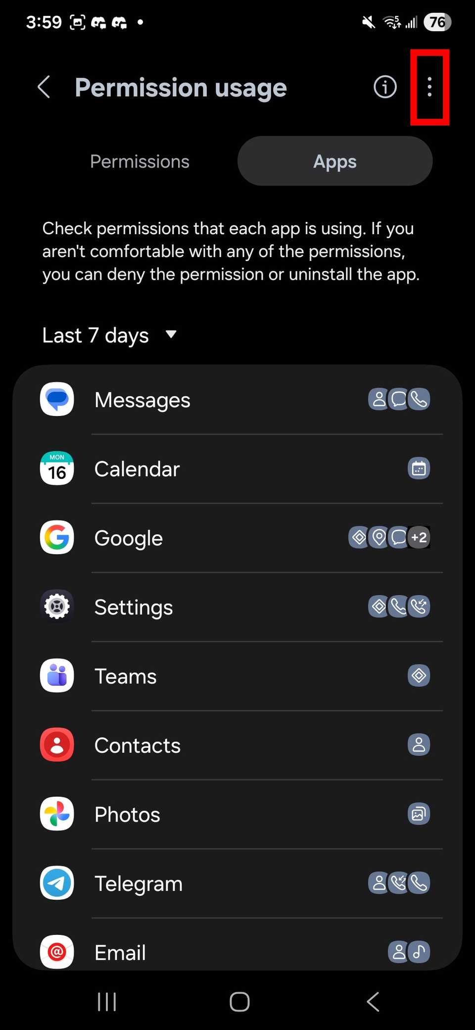 Contorno rettangolare rosso che evidenzia l'icona a tre punti nell'utilizzo delle autorizzazioni su Samsung