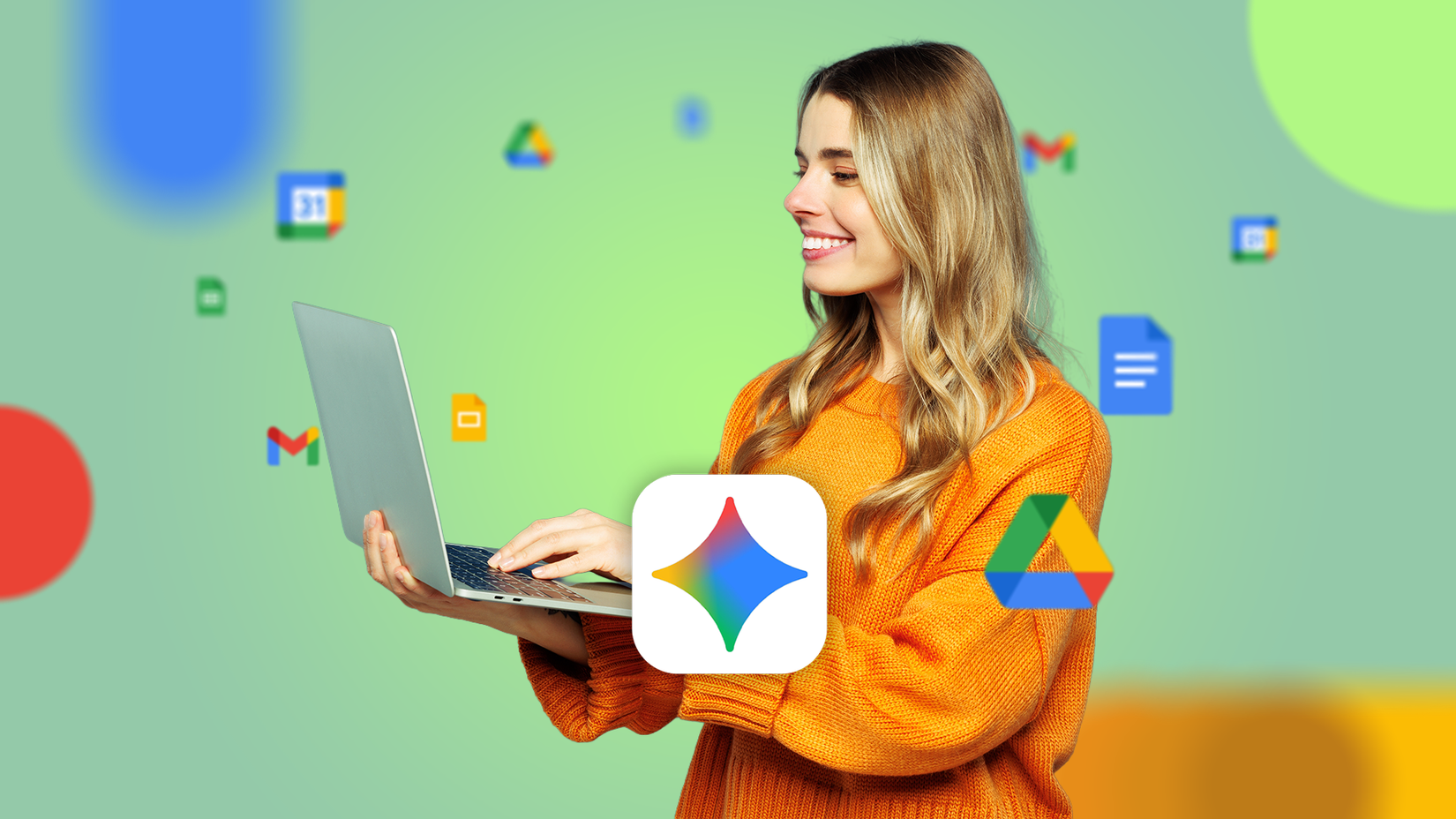 Mulher usando um laptop cercado por ícones flutuantes do Google Workspace e um logotipo central do Gemini.