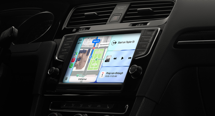 Widgets do Apple CarPlay em uso.