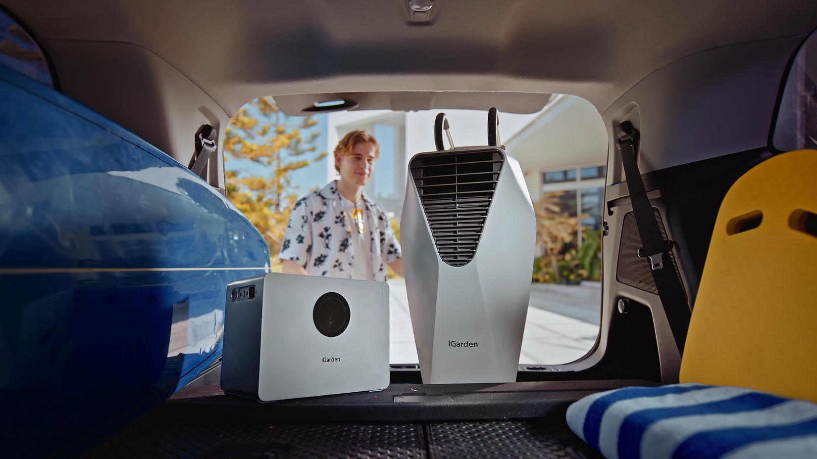 iGarden Swim Jet Series X embalado no porta-malas do carro