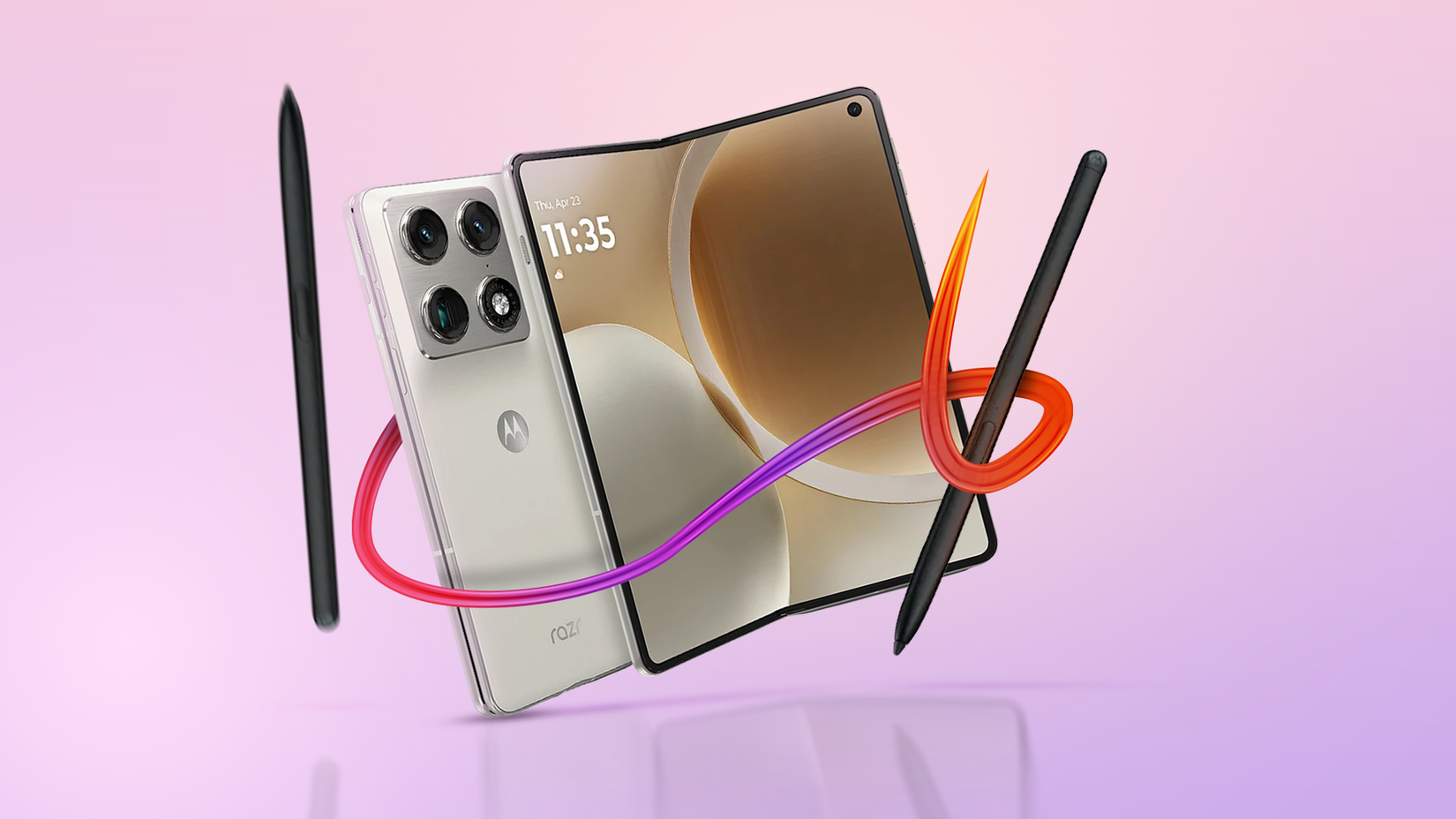 Smartphone Motorola Razr Fold com Moto Pen Ultra.