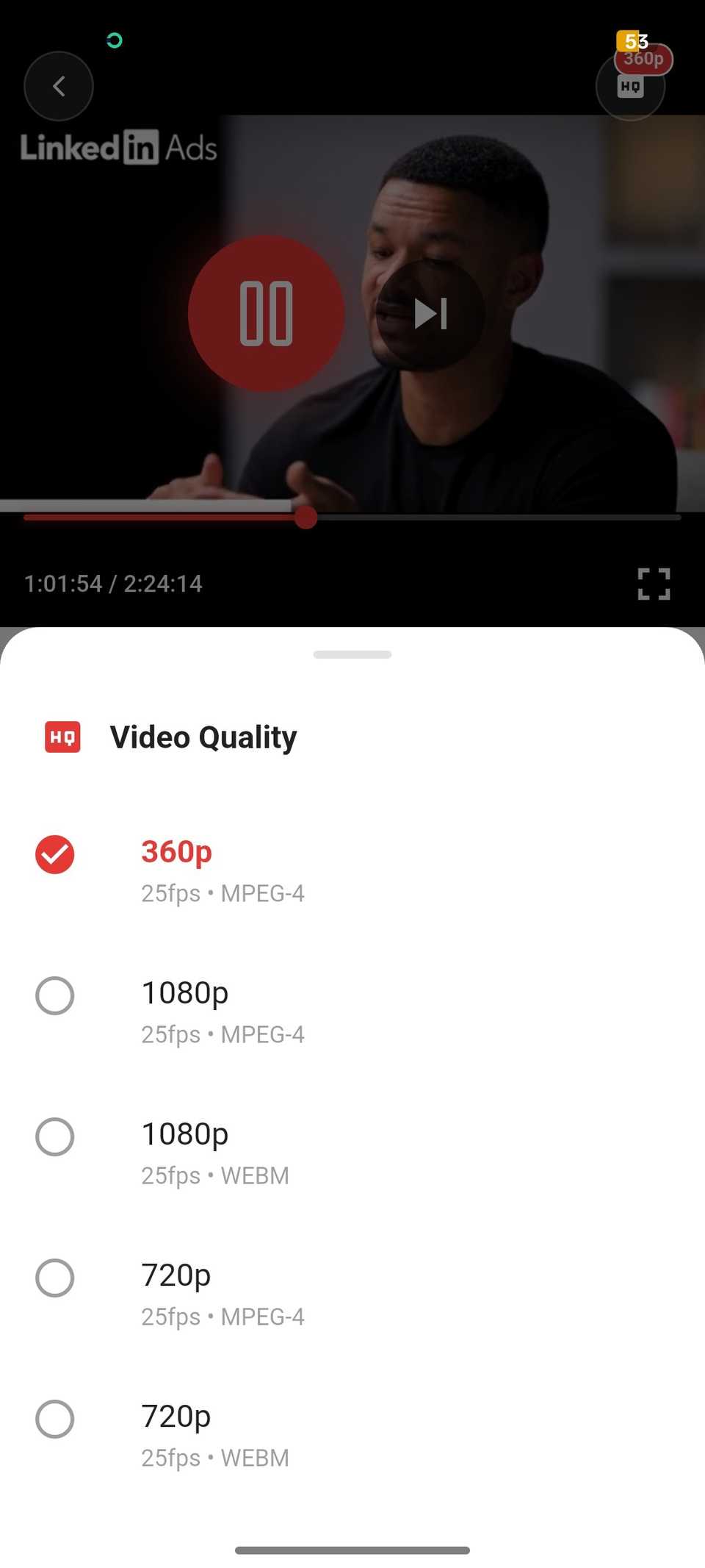 Aplicativo Newpipe mostrando opções de resolução para reprodução de vídeo em andamento