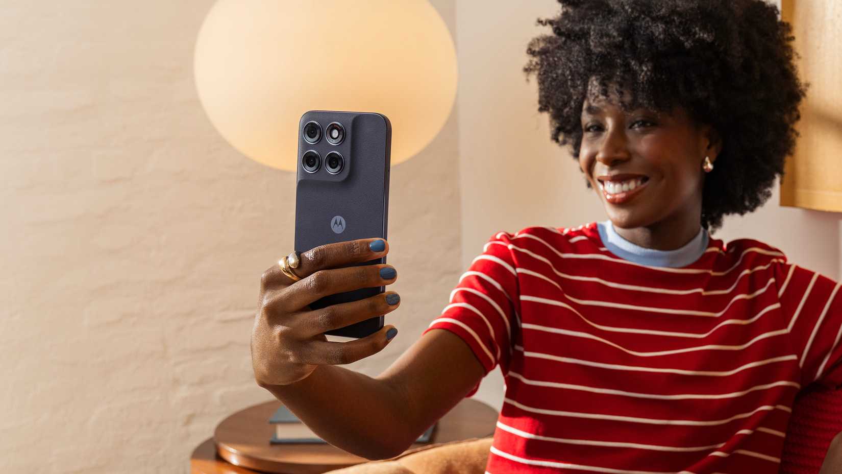 A promotional image of the Motorola G87