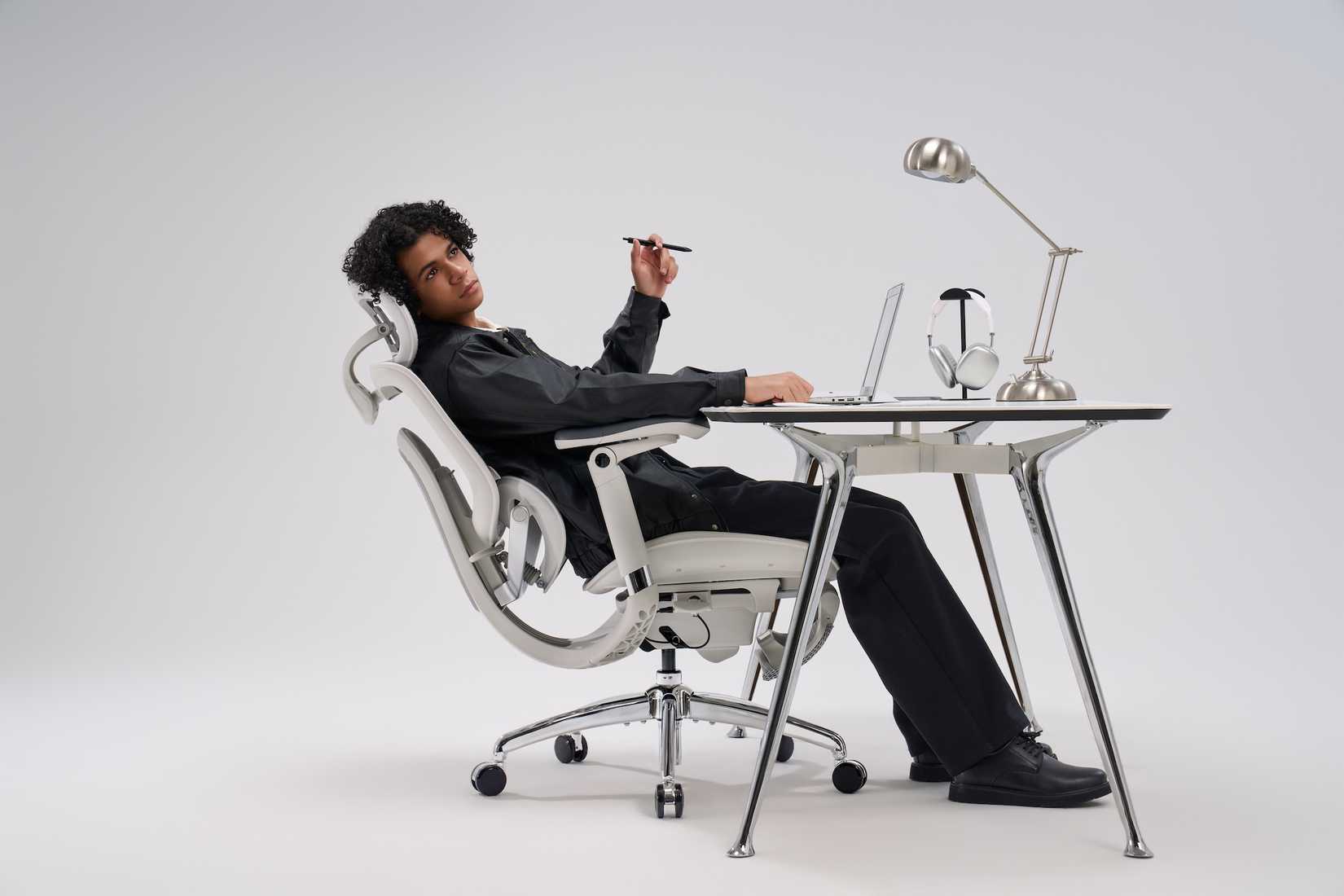 Revolutionize your comfort with the Sihoo Doro C300 Pro V2 office 
