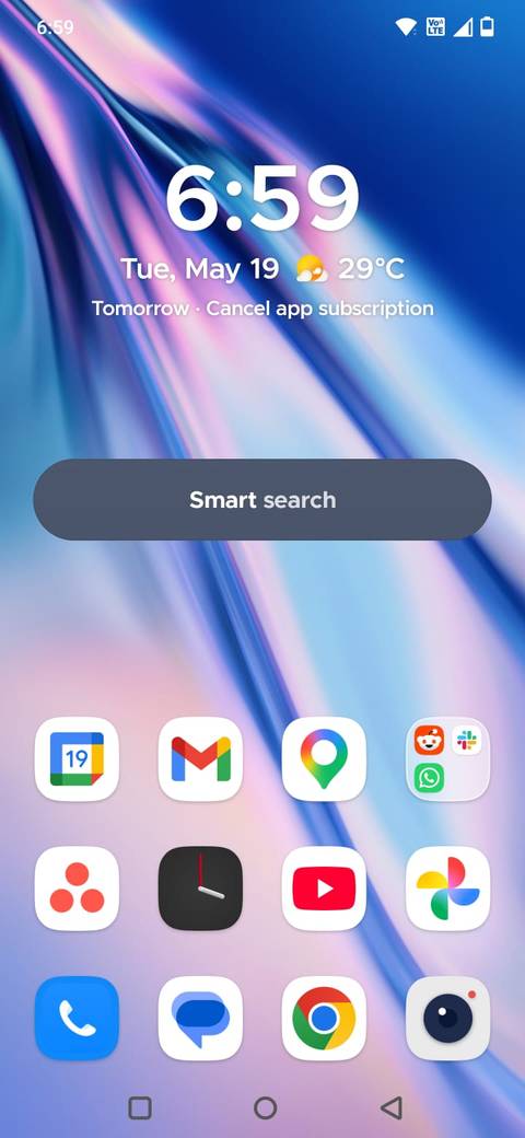 Screenshot showing the Smart Launcher 6 home screen