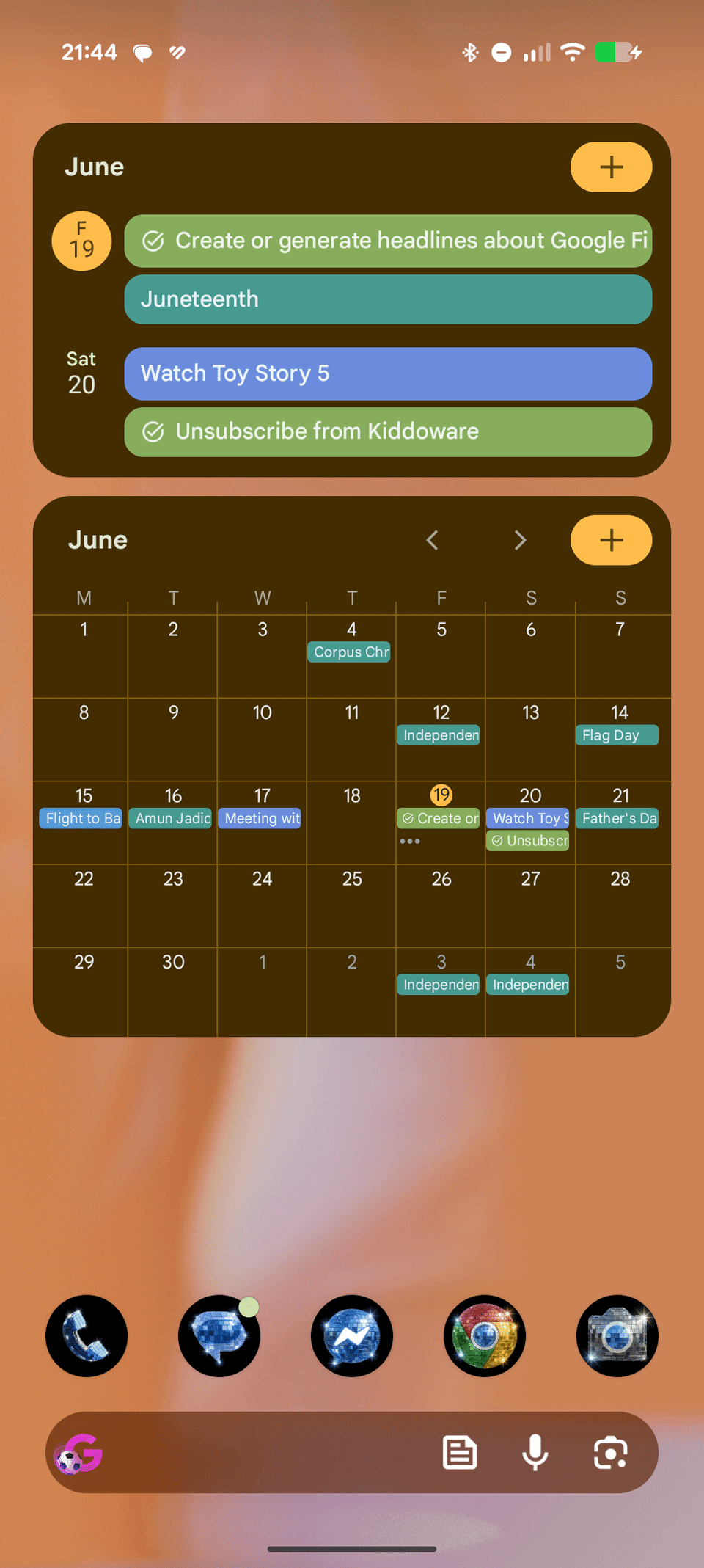 Visualizzazione dell'app Google Calendar con visualizzazione del mese misto e della pianificazione dell'agenda Pixel 9 Pro XL