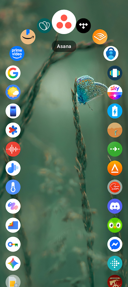 arc of app icons on comfer launcher app drawer