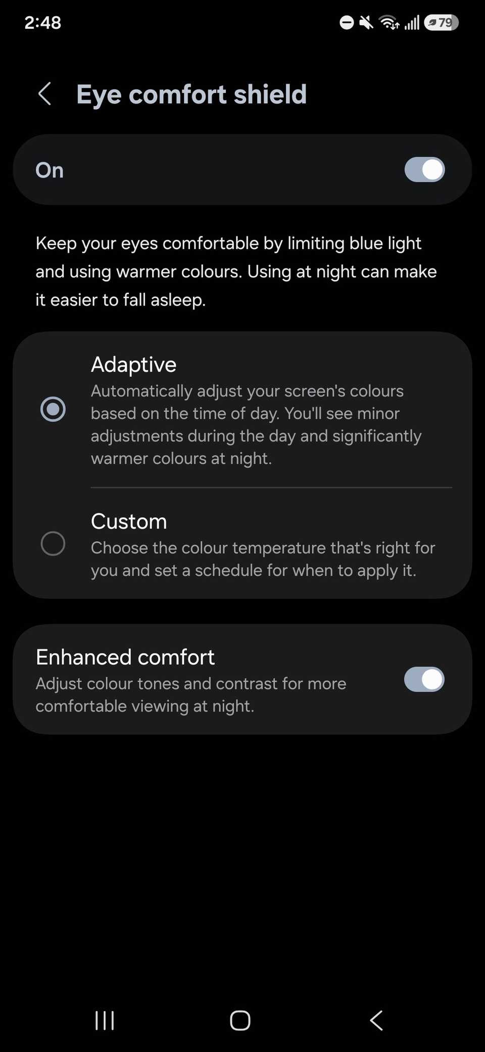 Dans les paramètres d'affichage Samsung, la protection du confort des yeux est activée et le confort amélioré est activé
