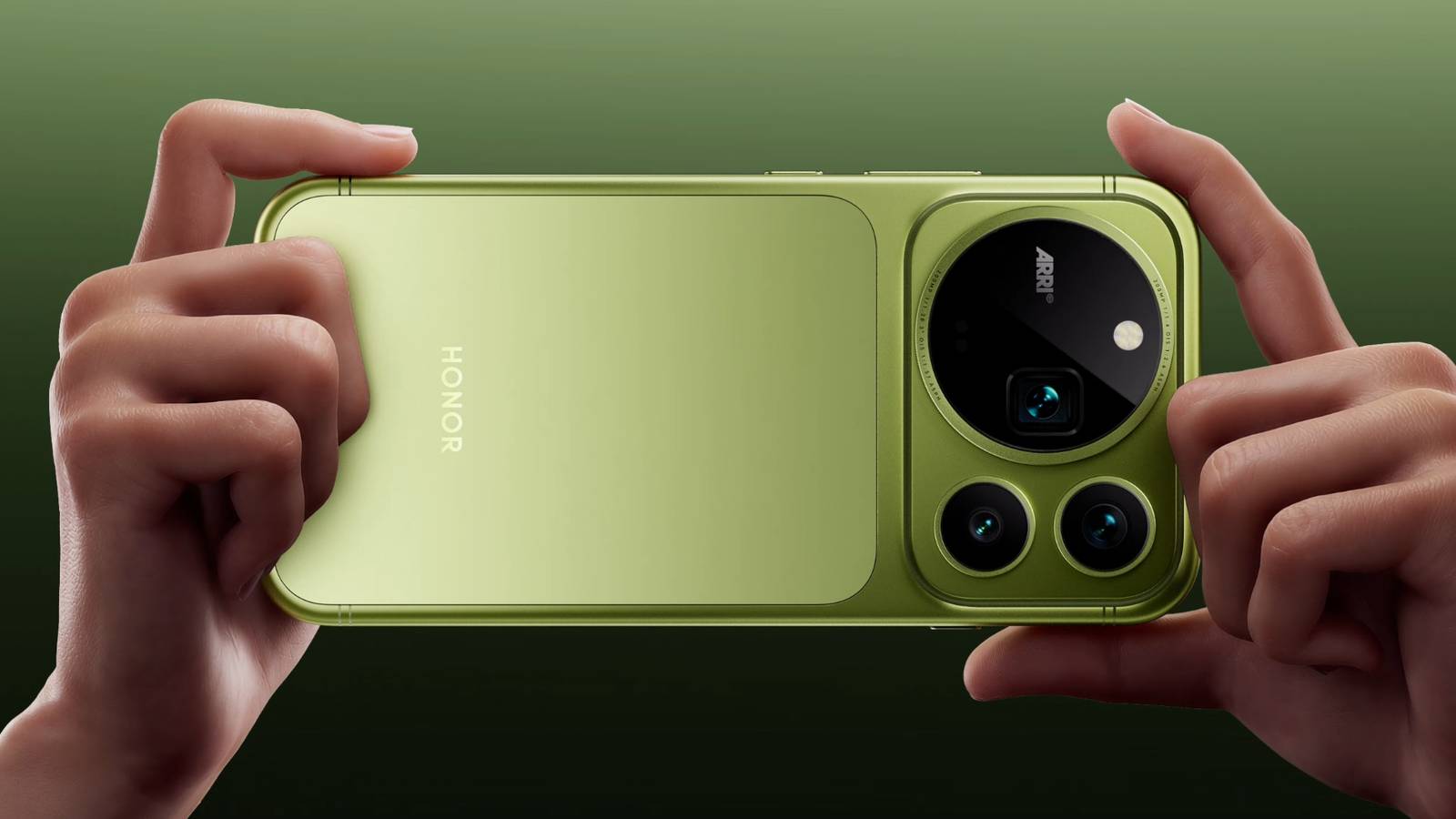 Honor Magic 9 Pro Max: профессиональная видеосъемка в смартфоне смартфон Honor Magic 9 Pro Max в руках