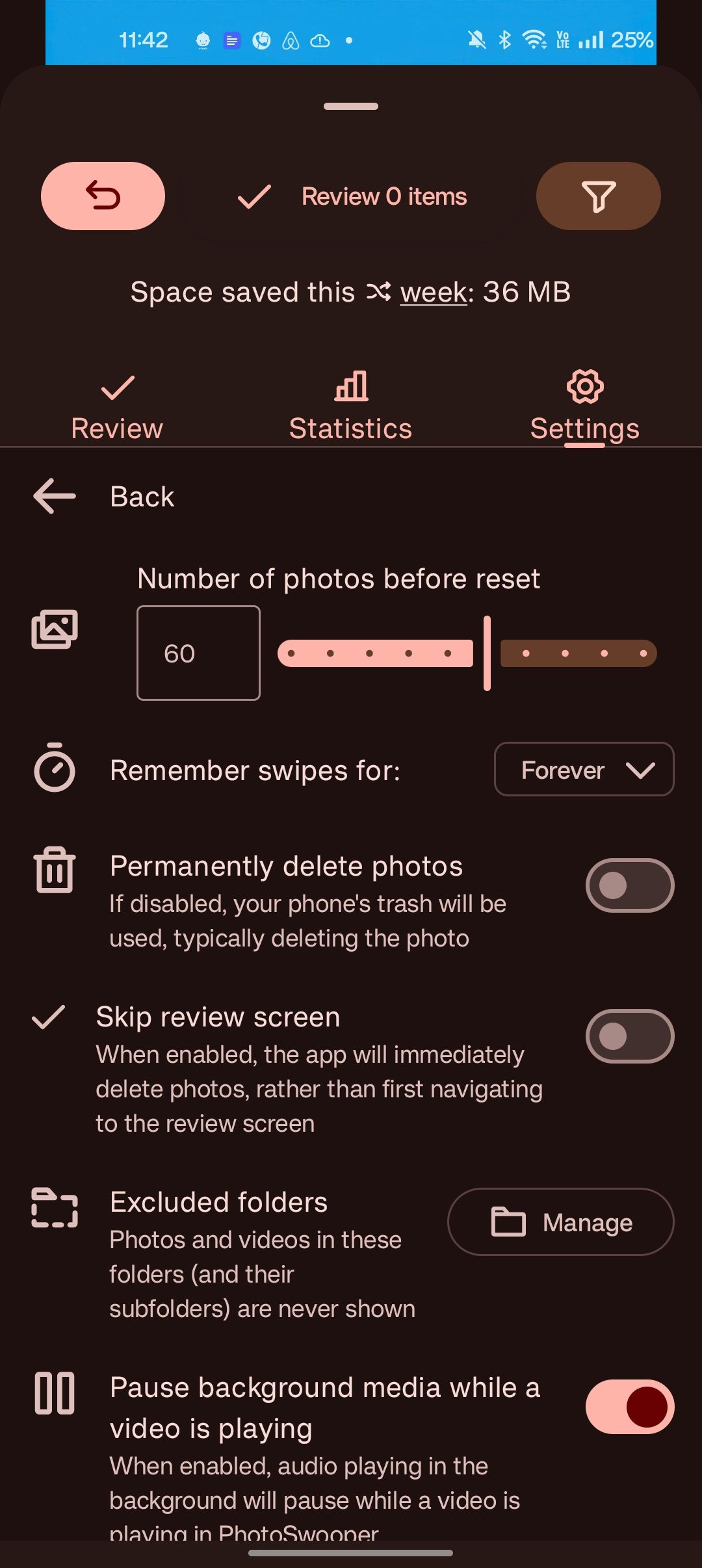PhotoSwooper app screenshot showing the settings and filters menu