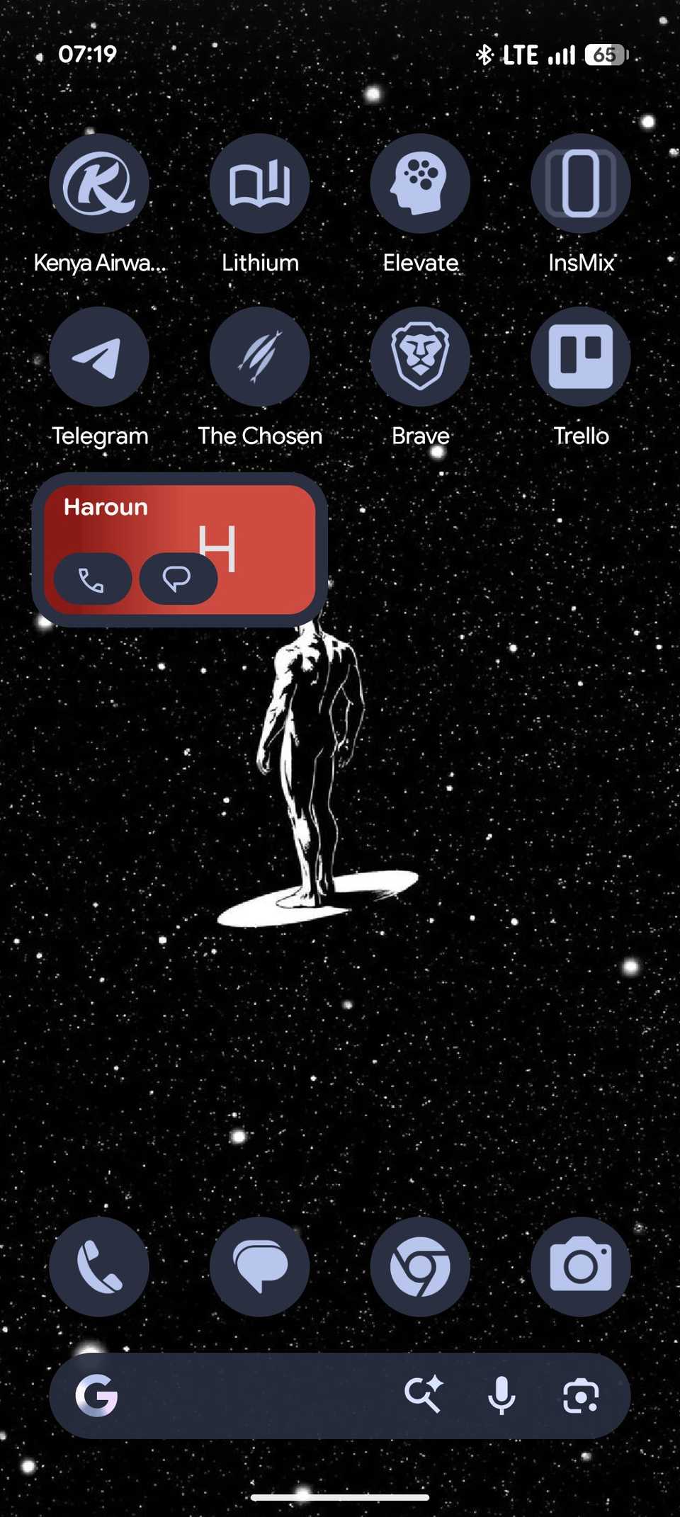A small square single-contact Pixel VIPs widget with the contact's name and call and text buttons