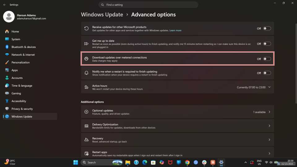 Windows update Advanced settings with 'Download updates over metered connection' highlighted.