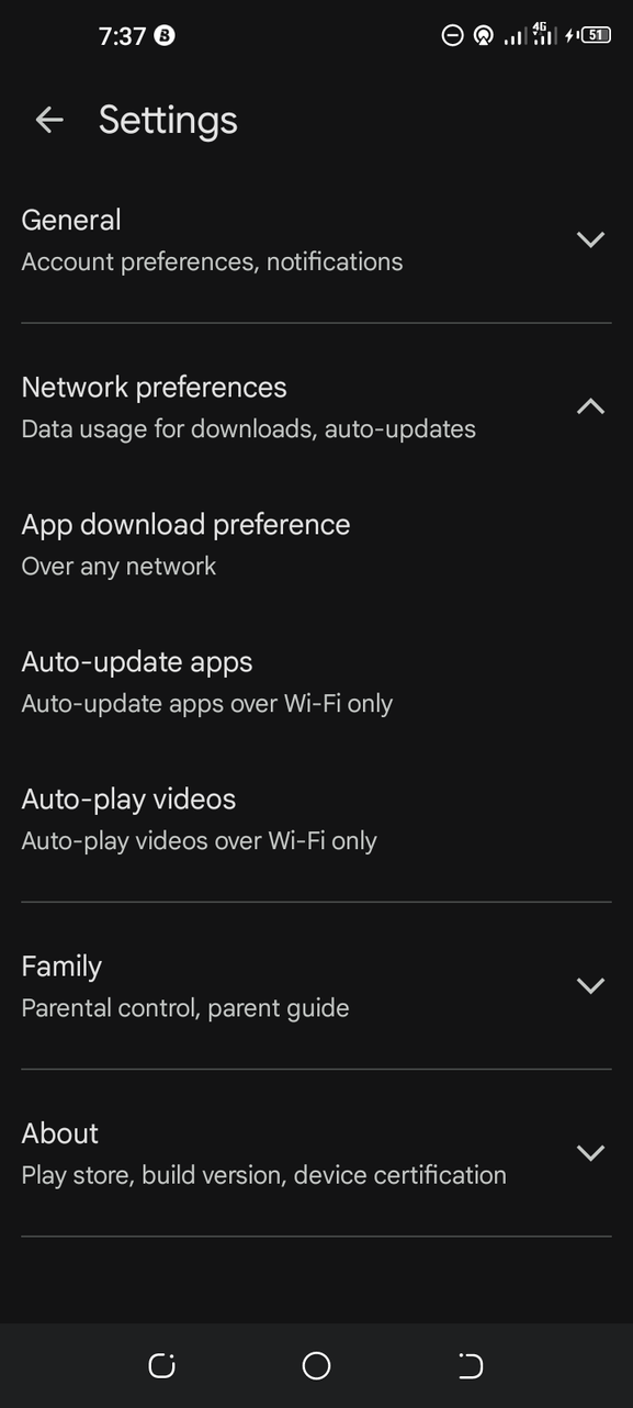 Google Play network preferences menu expanded to show auto-update apps options