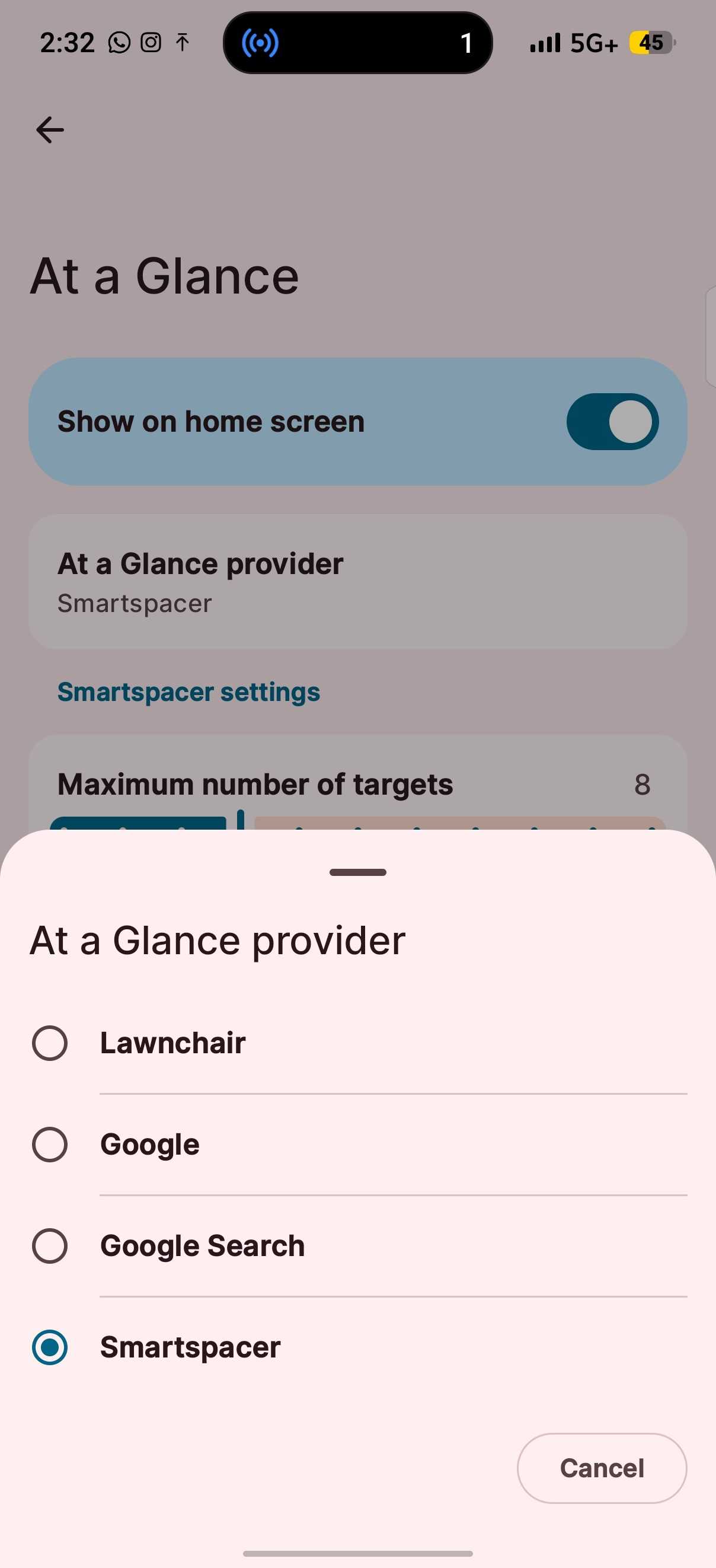 At a Glance settings menu showing Smartspacer selected as information provider