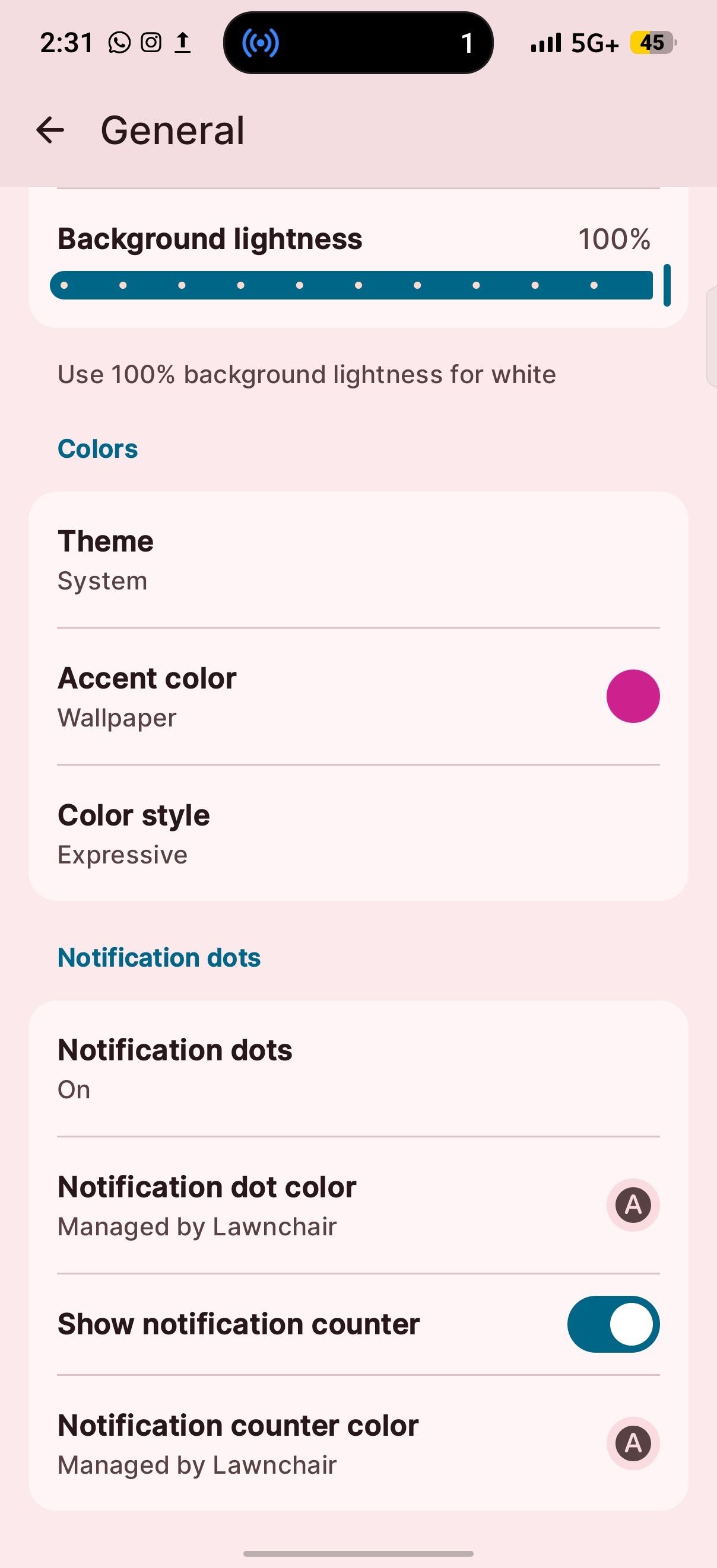 Lawnchair settings showing theme color options and notification dot preferences
