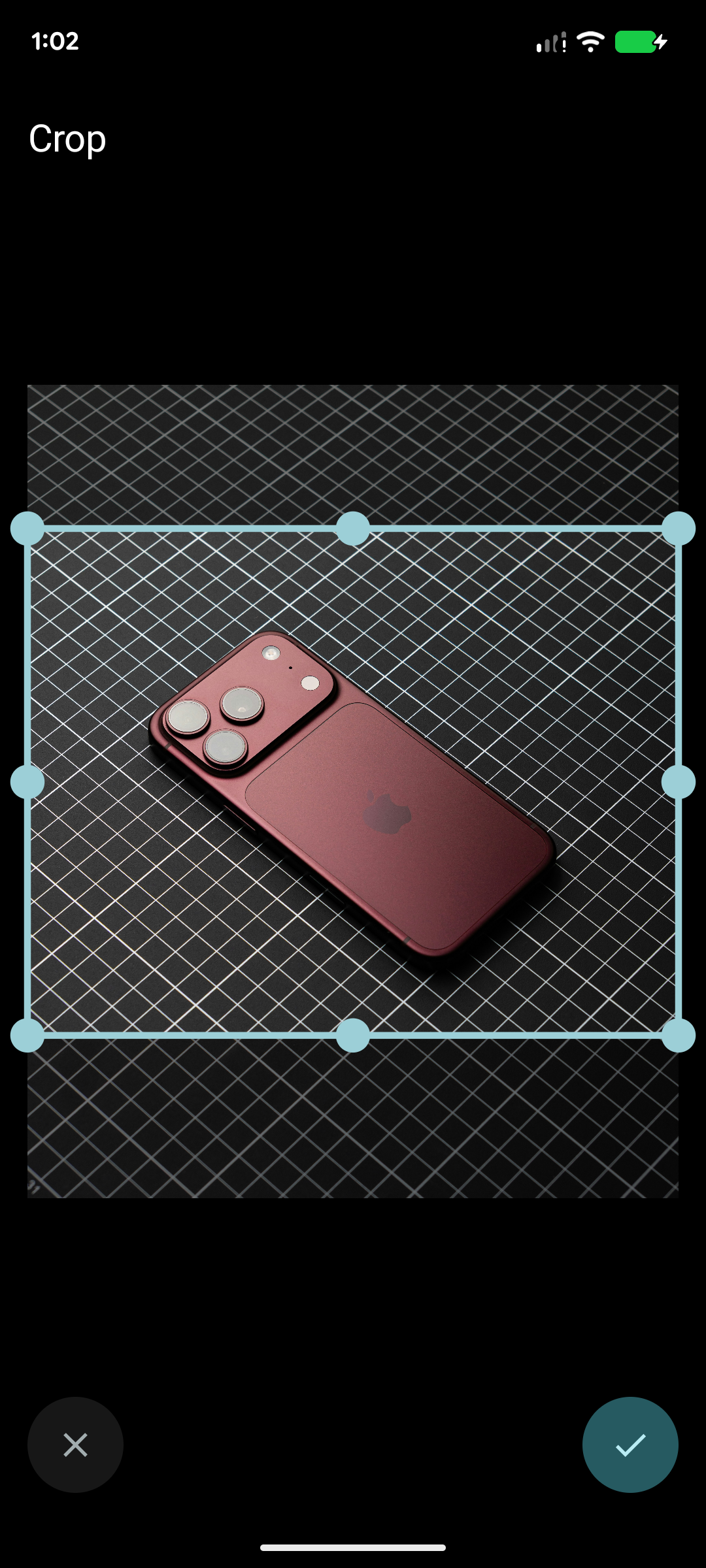 Cropping a photo in the LineageOS 24 Gallery Canvas app