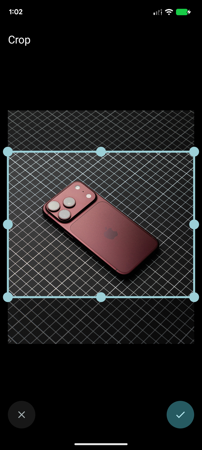 Cropping a photo in the LineageOS 24 Gallery Canvas app