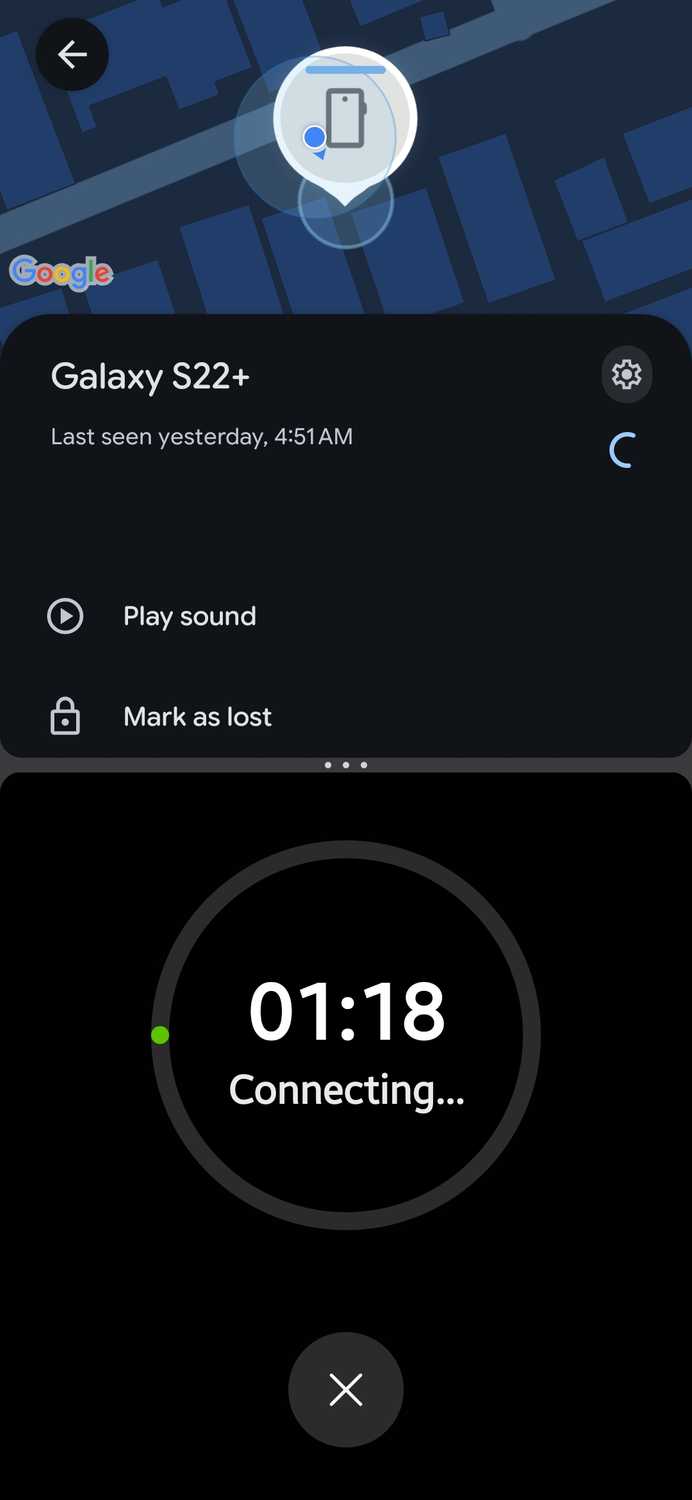 Split screen with Google Find Hub showing the Galaxy S22+ last seen yesterday with Play sound and Mark as lost options, and Samsung Find Search nearby connecting with a timer at 01:18