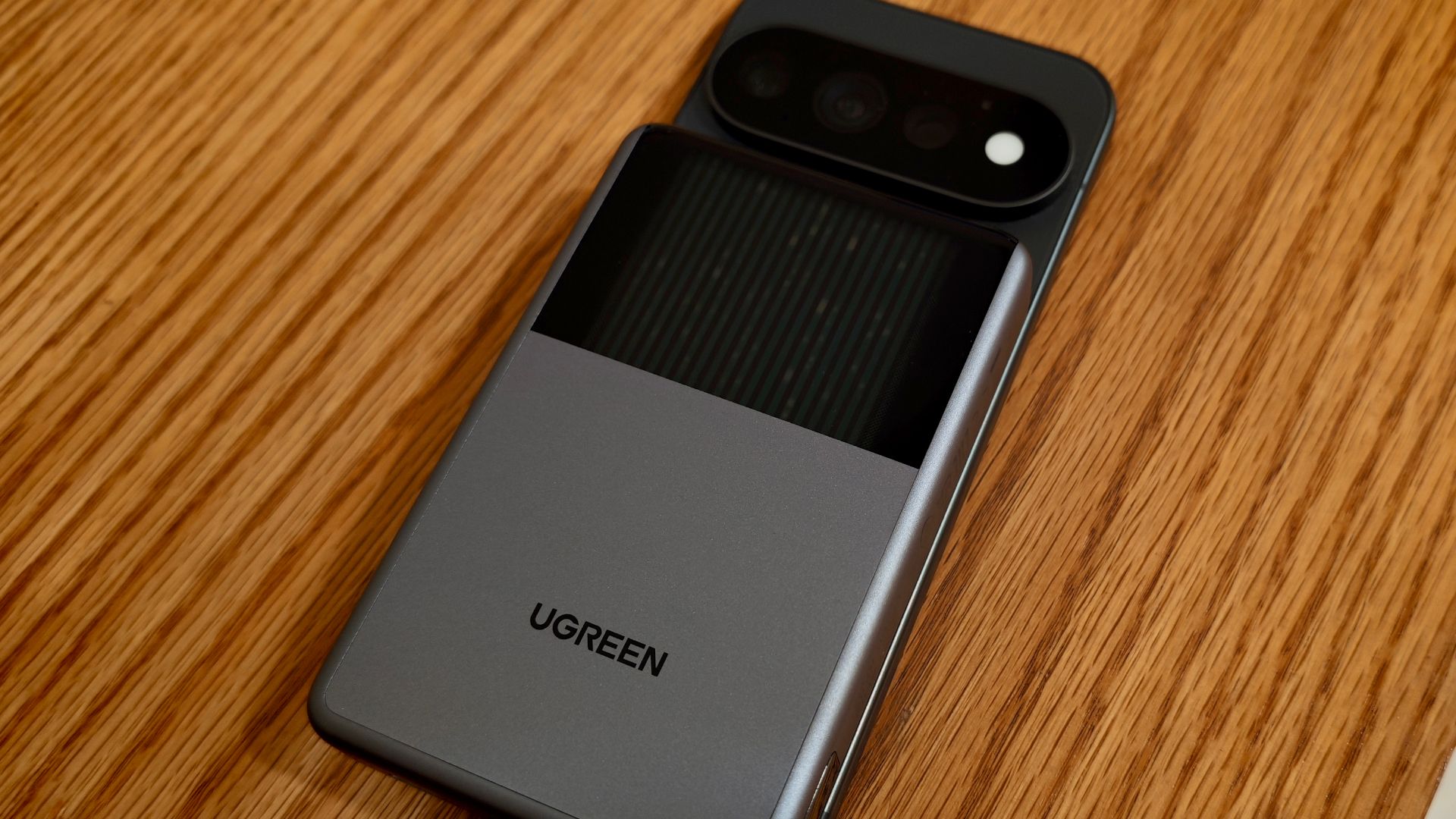UGREEN Magflow Pro attached to the Pixel 11 Pro on a table with animation activated
