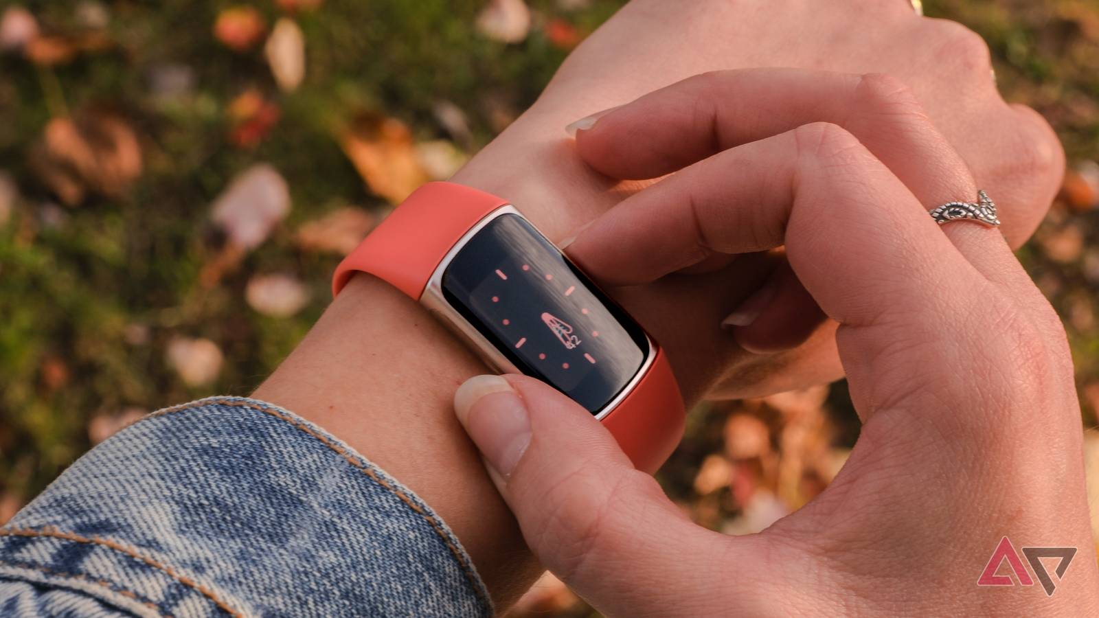 Fitbit Charge The Source Fitness Tracker Fitbit Charge Review: The