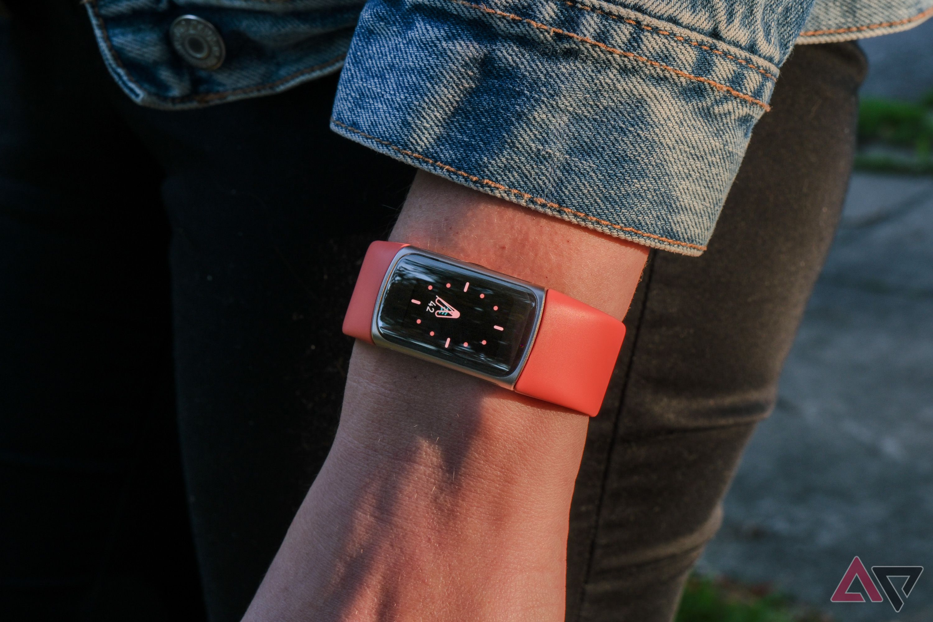 This Fitbit Charge deal knocks one of our favorite fitness