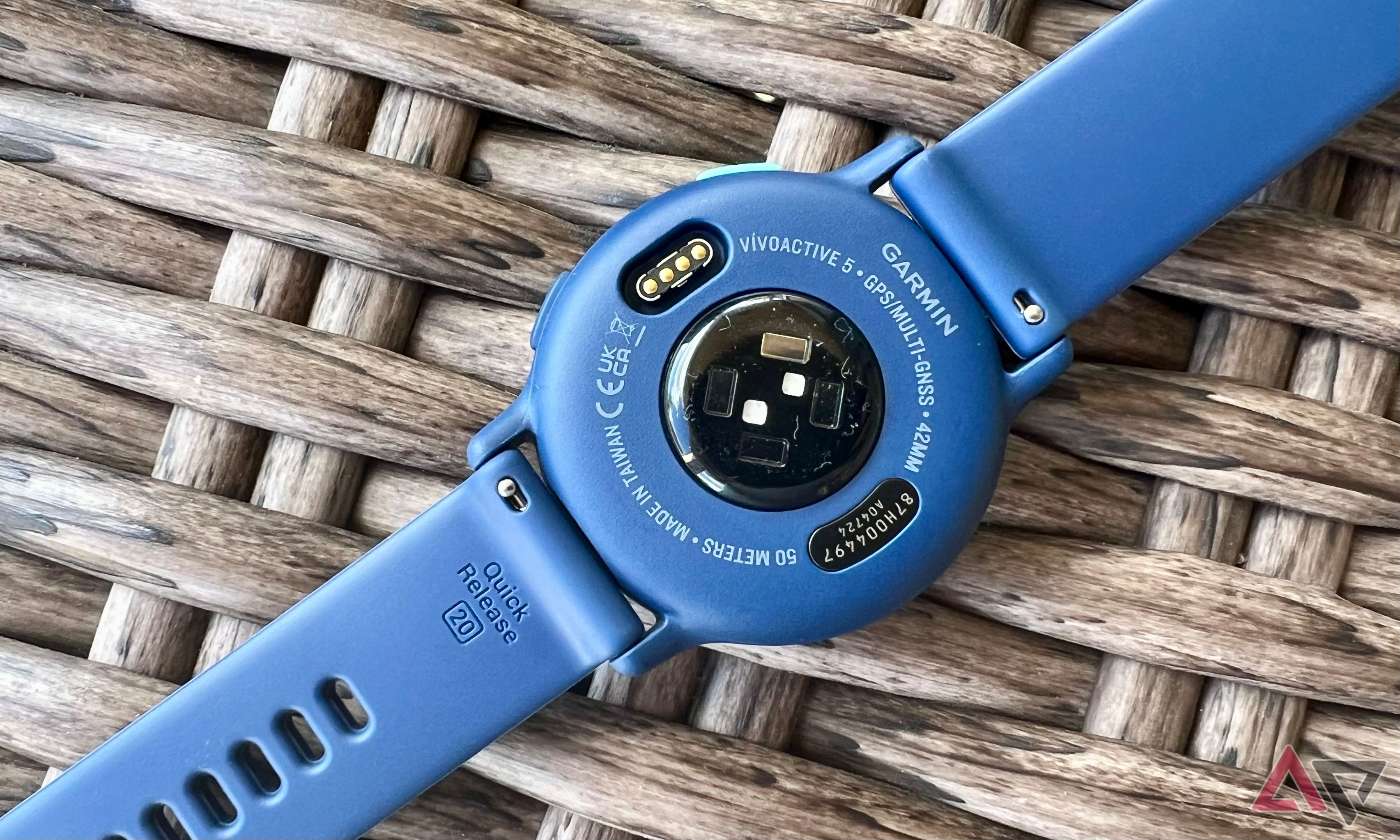 【良品】GARMIN VIVOACTIVE 5/A04724/フィットネスGPSウォッチ/ブルー Garmin vivoactive 5 GPS WiFi Watch Blue/Blue Metallic