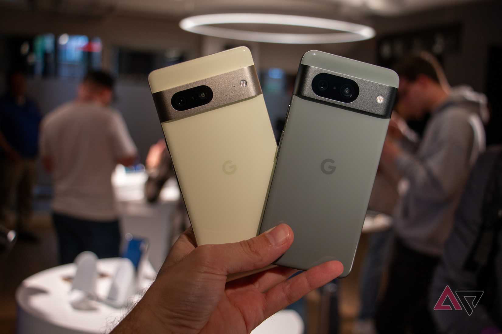 Google Pixel 8 vs. Pixel 7: Future-proof or bargain hunt?