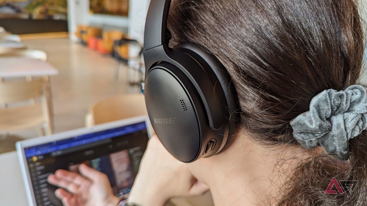 Are the Bose Headphones waterproof?