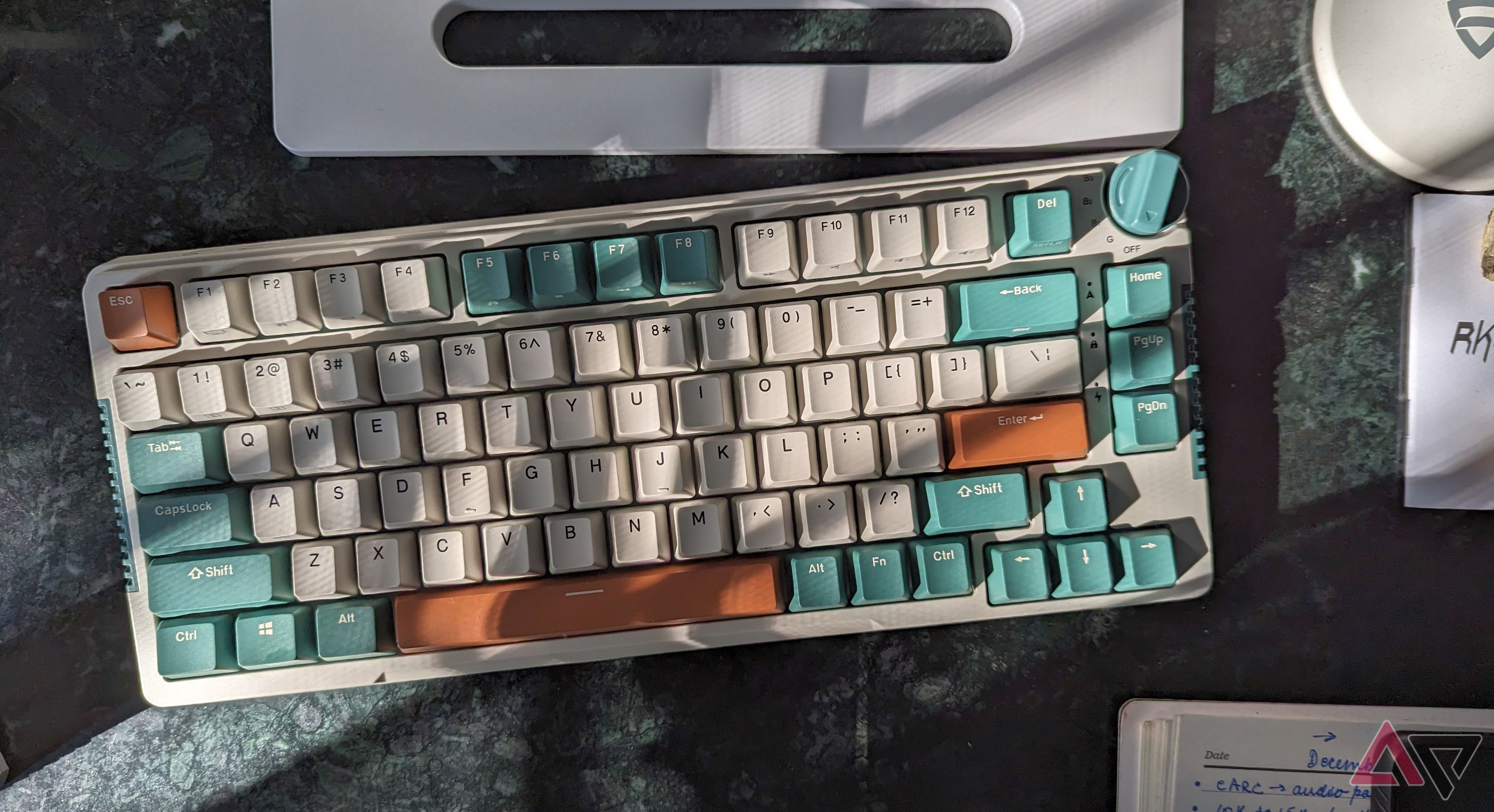Royal Kludge H81 mechanical keyboard review: Compact clack